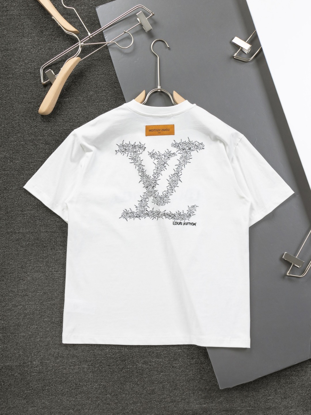 LV embroidered short-sleeved T-shirt - cnluxepick
