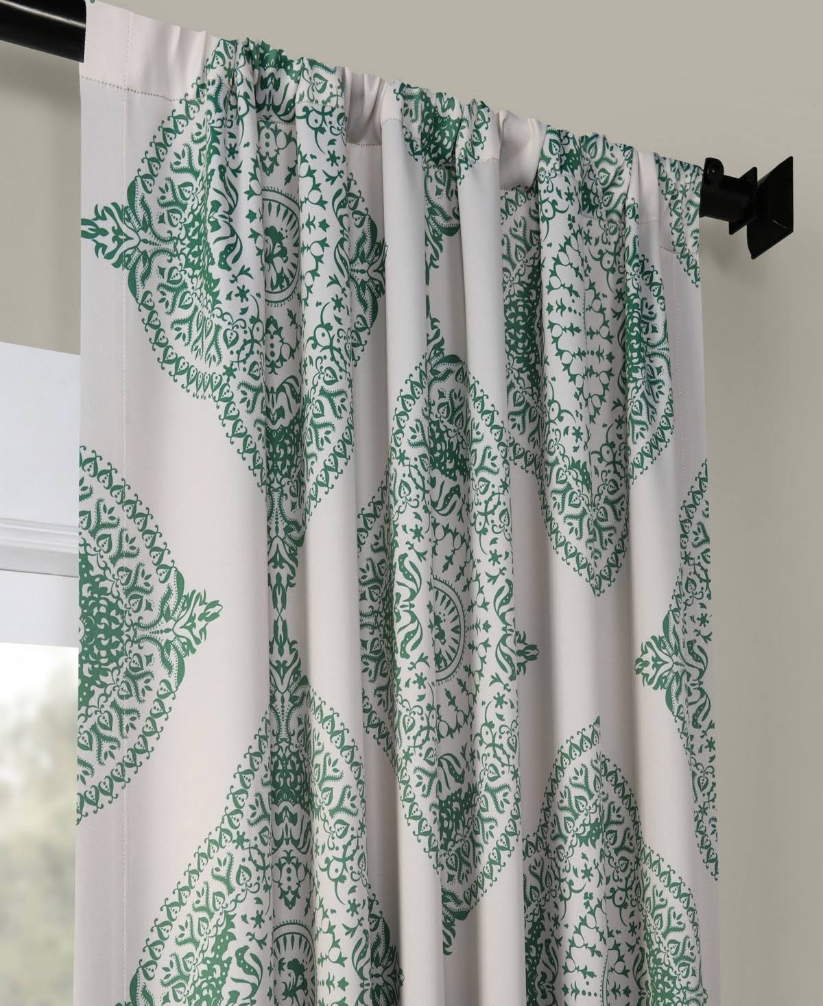 Exclusive Fabrics Furnishings Henna Blackout 50