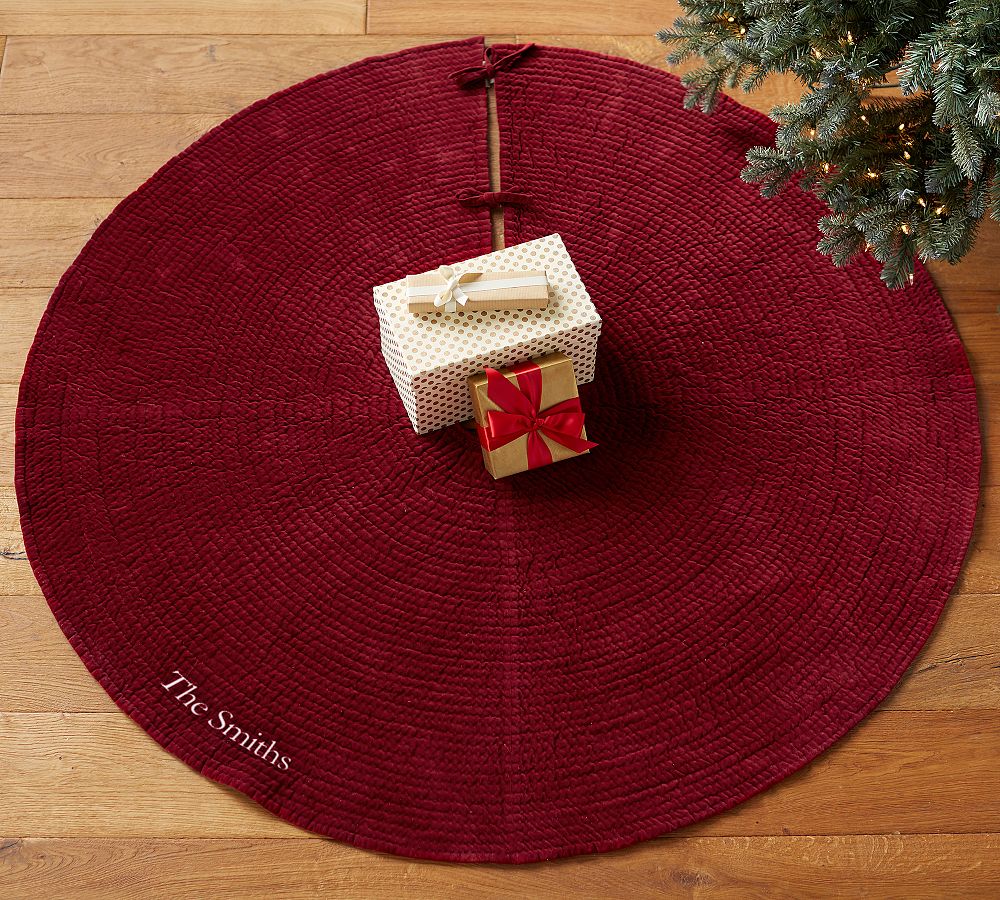 Channel Quilted Velvet Tree Skirt  sgtnighsdesigns