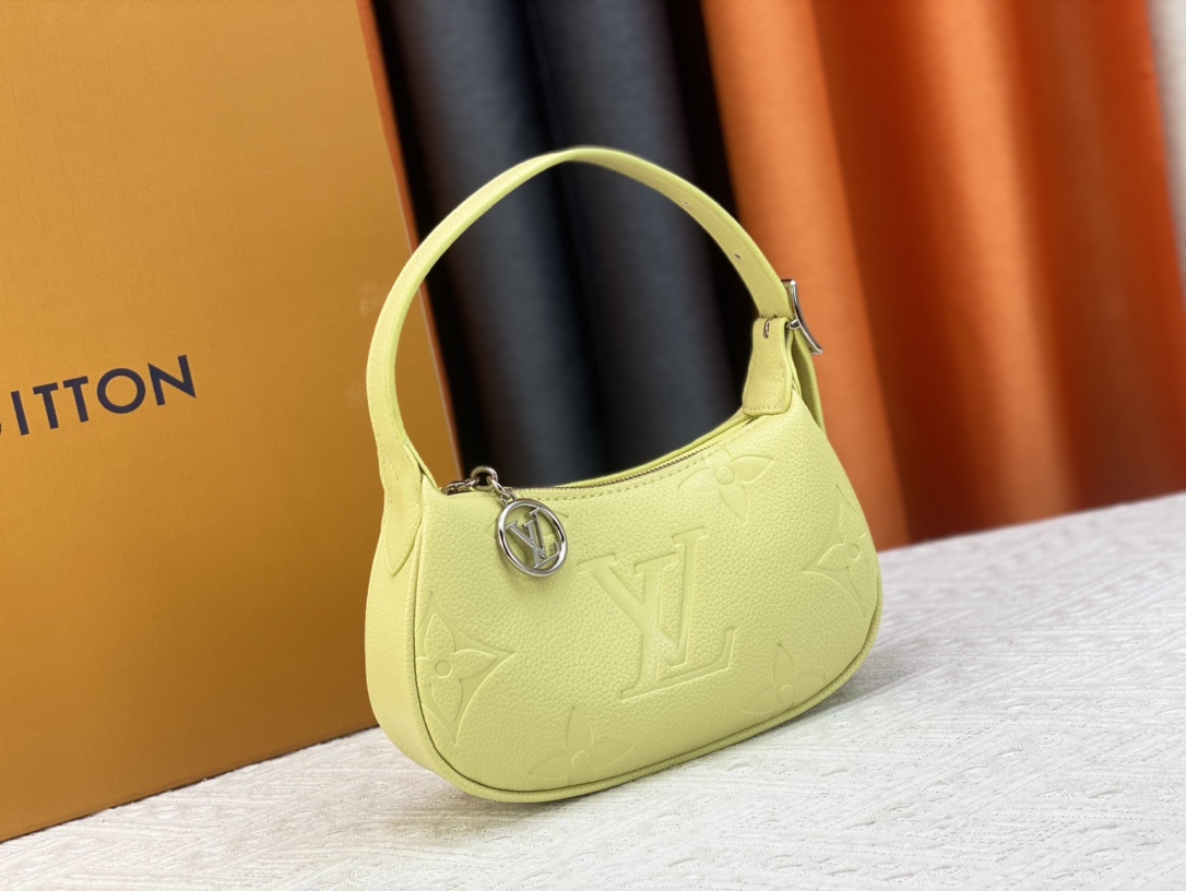 Louis Vuitton Mini Moon Green 20Cm M82425