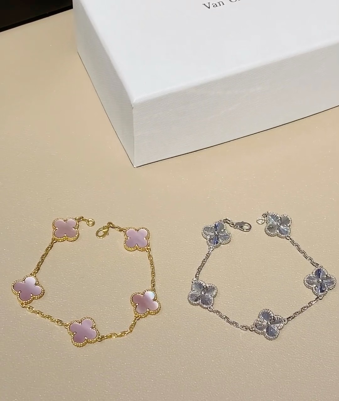 Van Cleef & Arpels five-flowered pink mother-of-pearl bracelet - cnluxepick