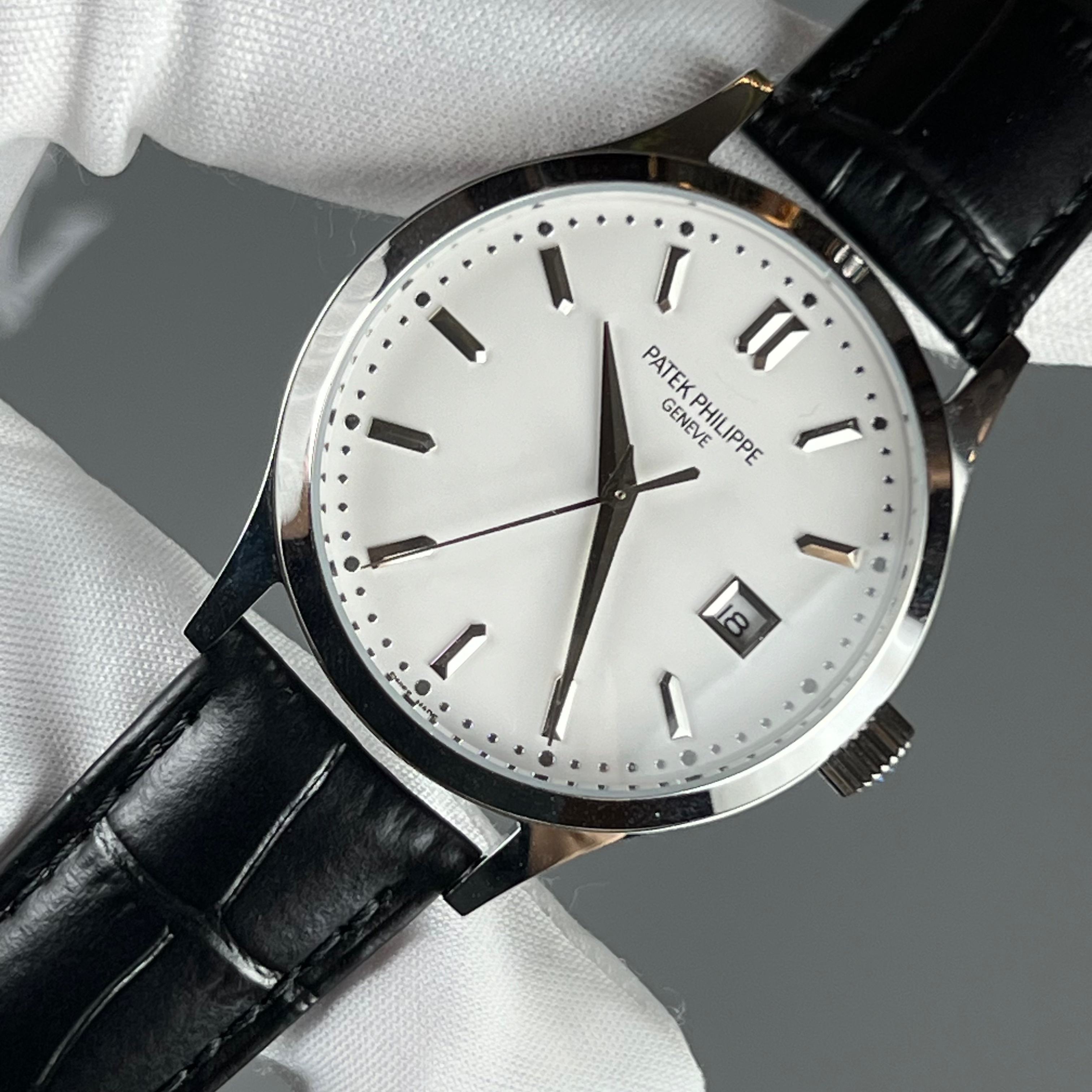 Patek Philippe Classic Series Platinum Automatic Men's Watch - cnluxepick