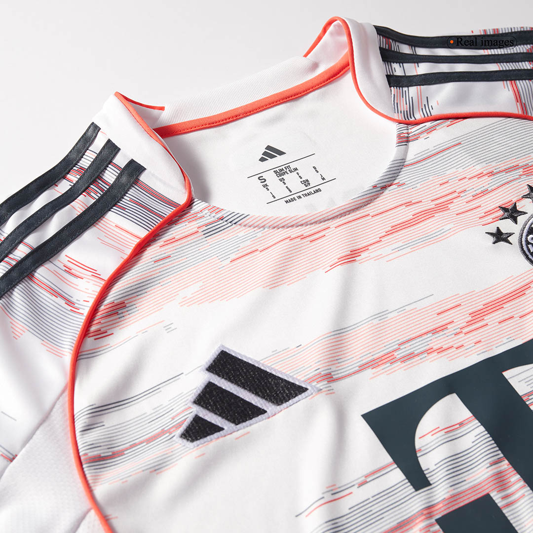 MÜLLER #25 Bayern Munich Away Soccer Jersey 2025/26