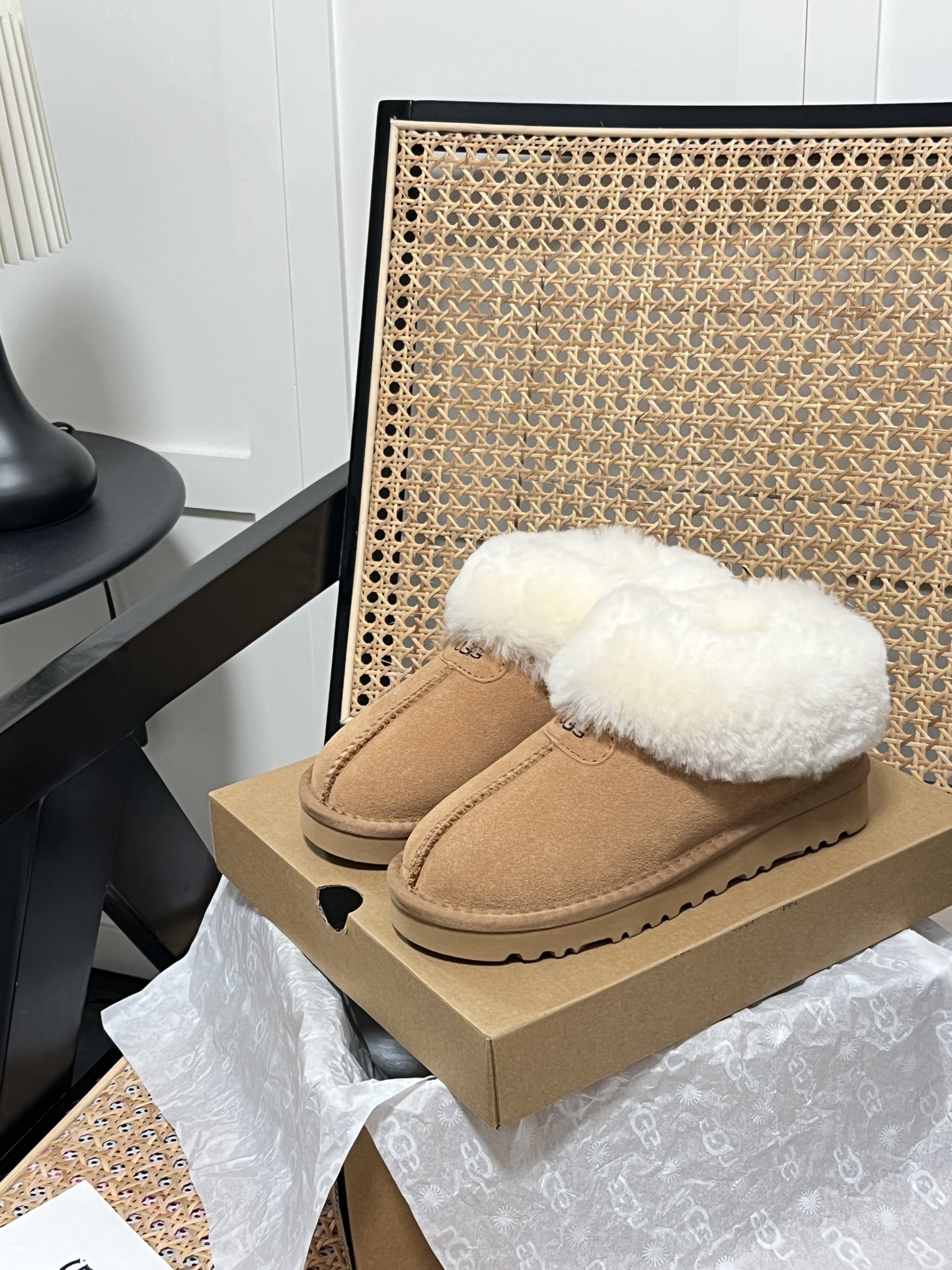 UGG Tutz Thin-Sole Winter Fur Boots - cnluxepick