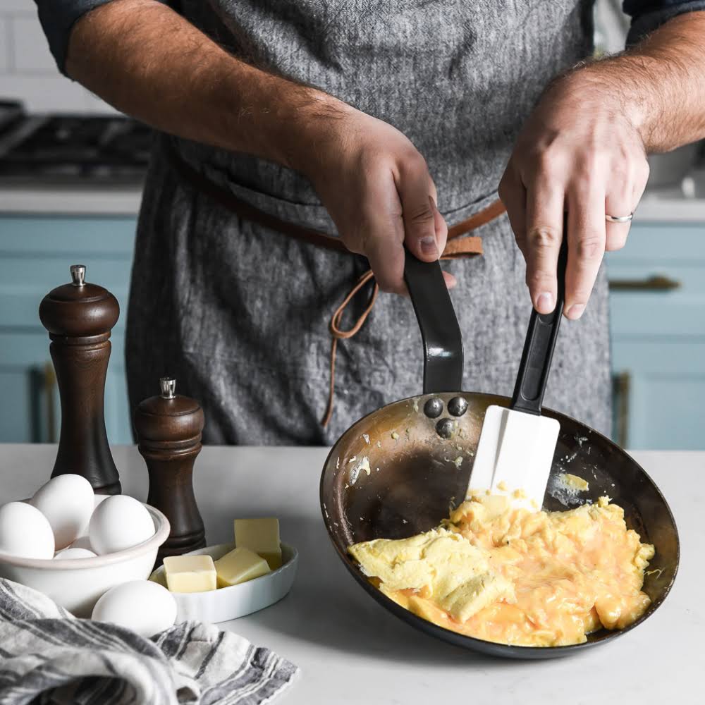 De Buyer Mineral B Element Omelette Pan 9.5-in