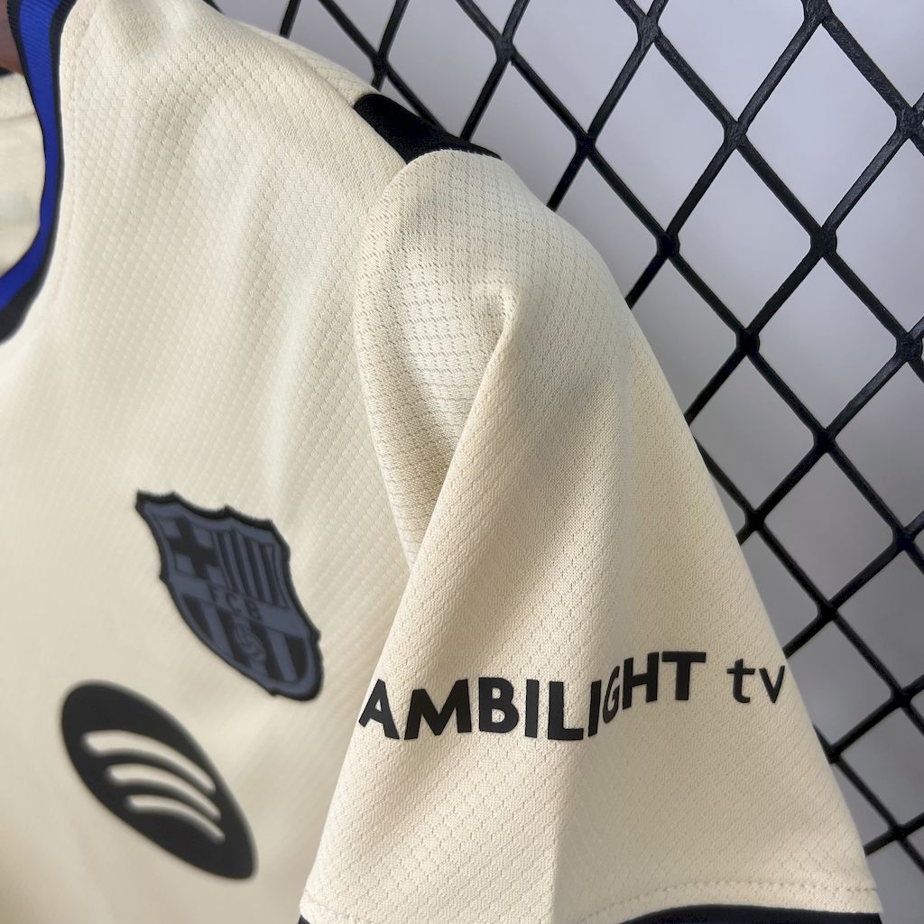 Kit Enfant FC Barcelone 2025 2026€13.99