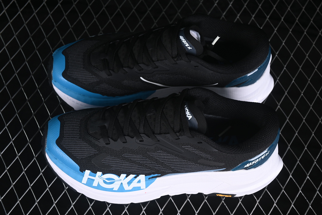 HOKA One One Mafate X