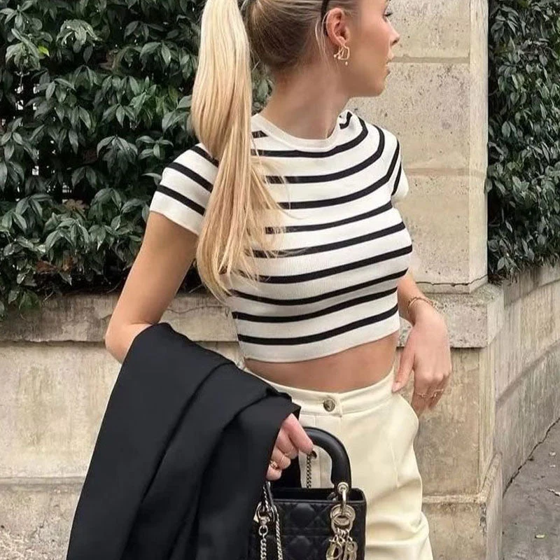 Striped Knit Crop TopClistos
