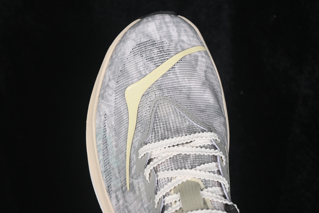 HOKA One One Rocket X 3 John Elliott 1180830/SQW