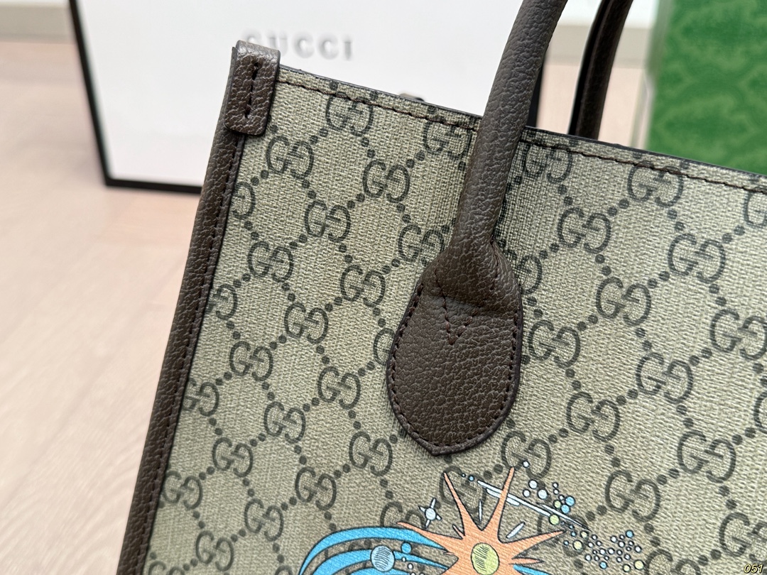 Gucci canvas tote bag - cnluxepick