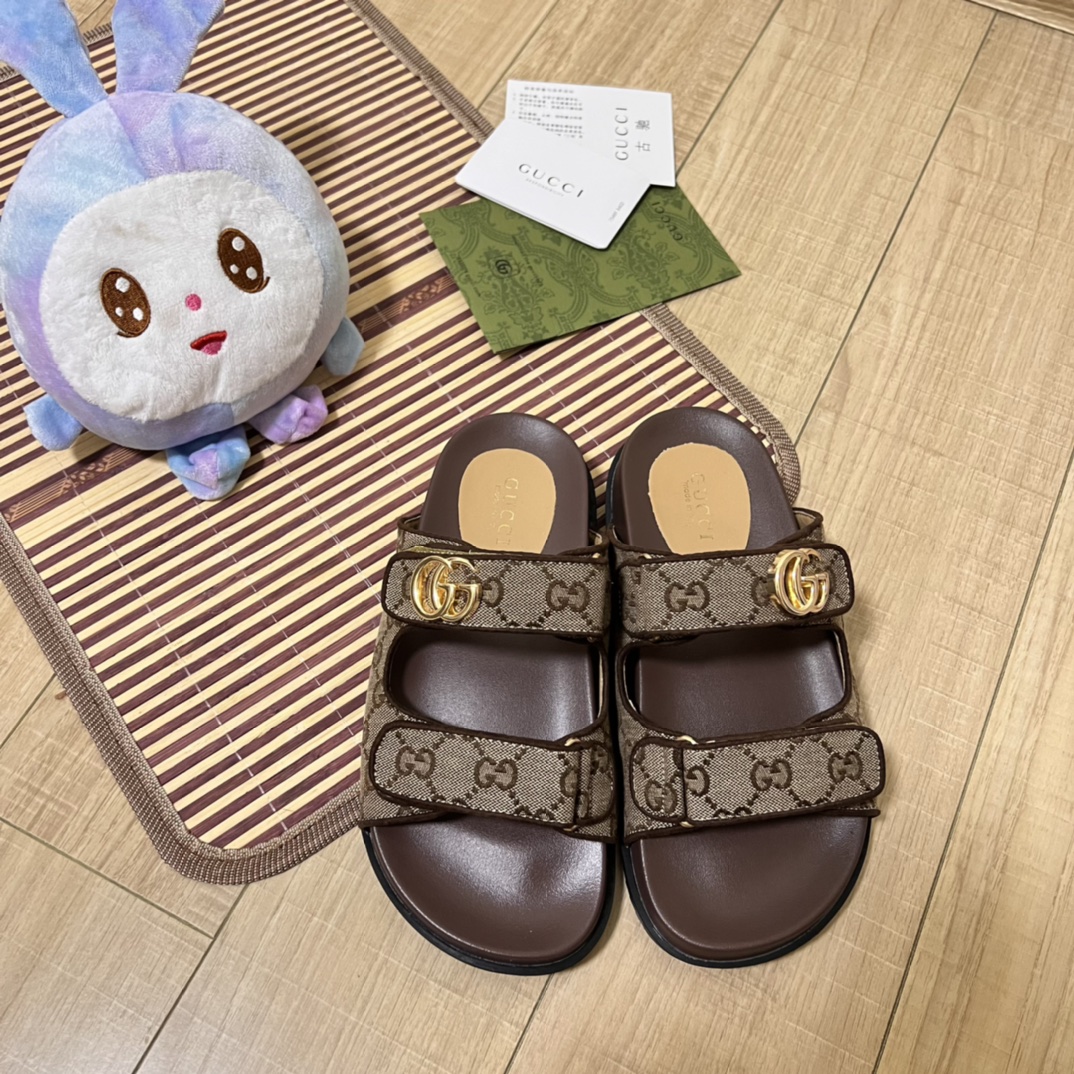 GUCCI Printed Velcro Platform Sandals - cnluxepick