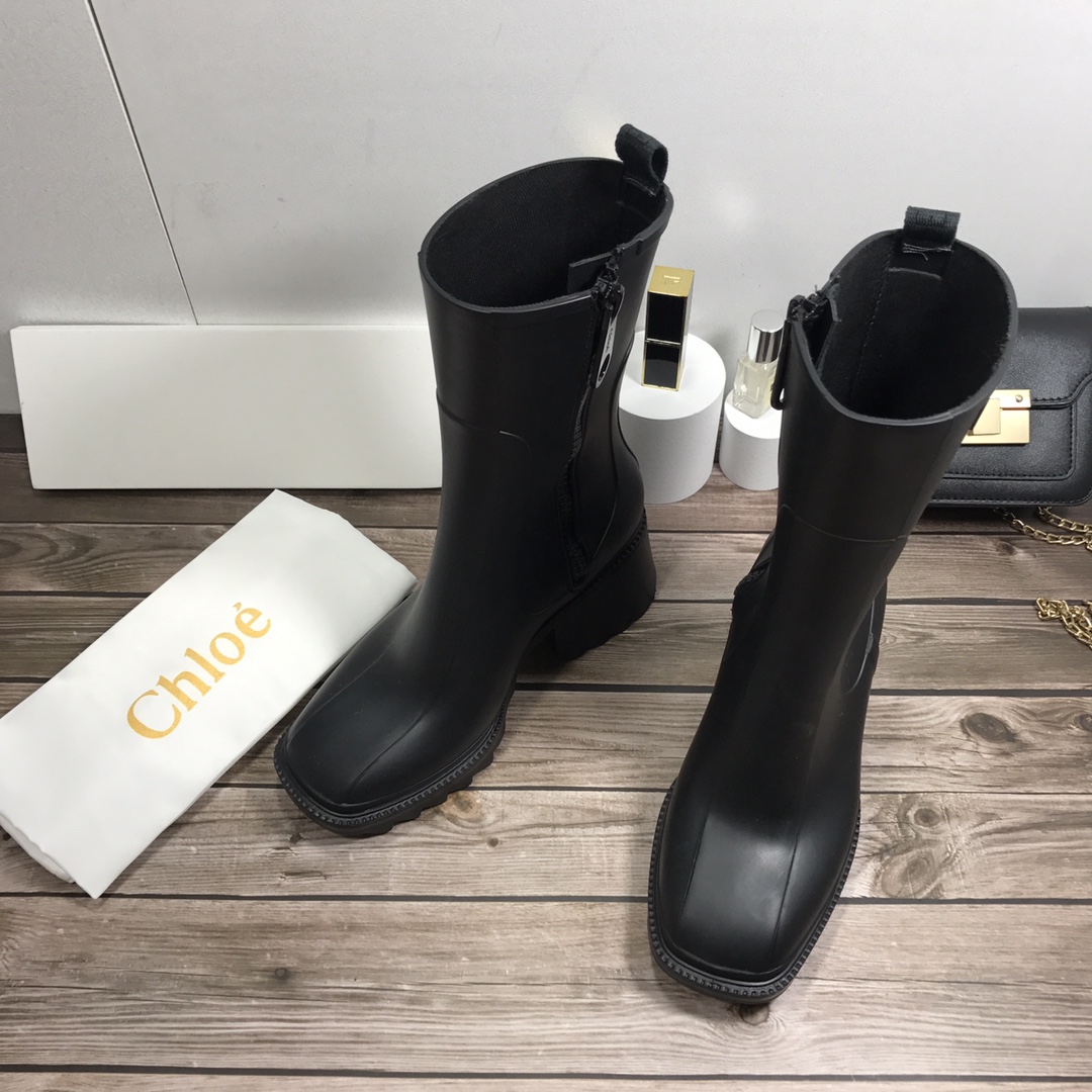 Chloe Lamb wool short boots - cnluxepick
