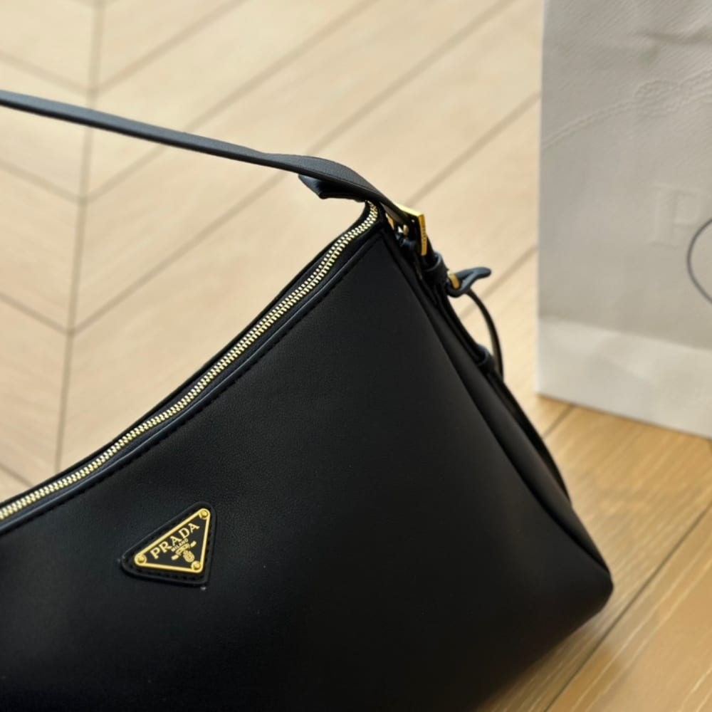 Prada Aimée Large Leather Shoulder Bag Black 39Cm