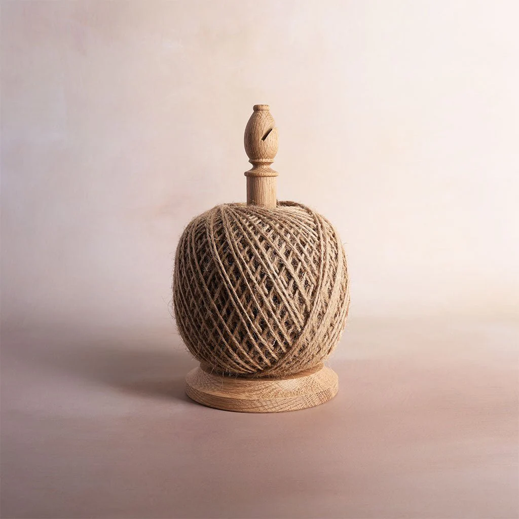 Twine Stand with Cutter