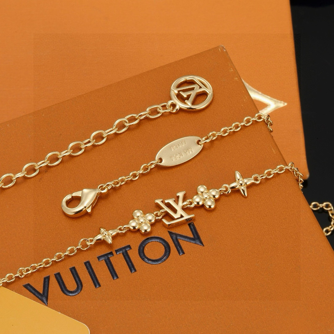Louis Vuitton Letter Necklace - cnluxepick