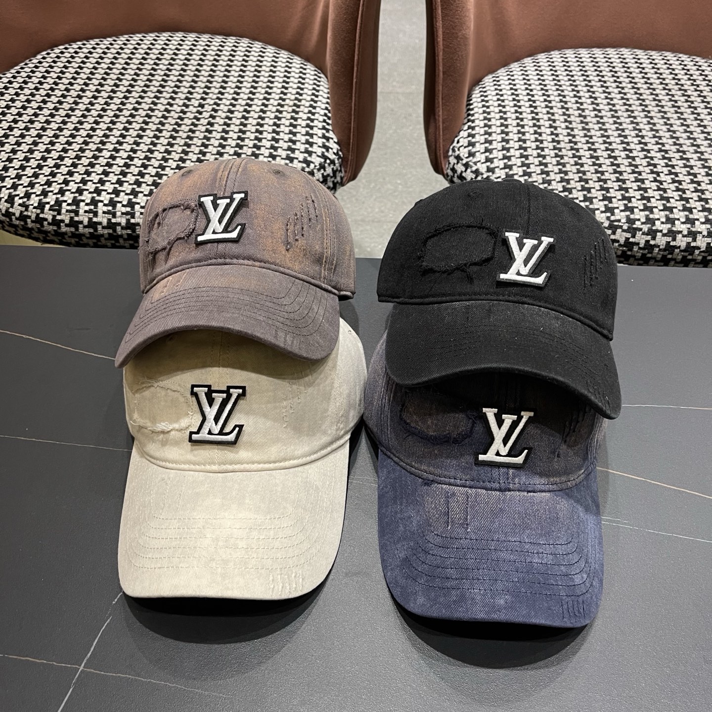 LV American Retro Baseball Cap - cnluxepick