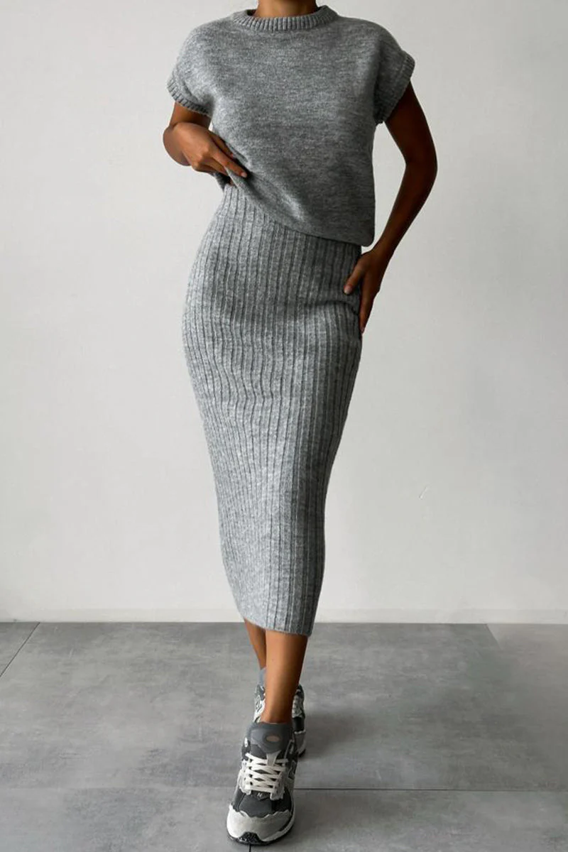 Ribbed Knit Midi Skirt SetClistos