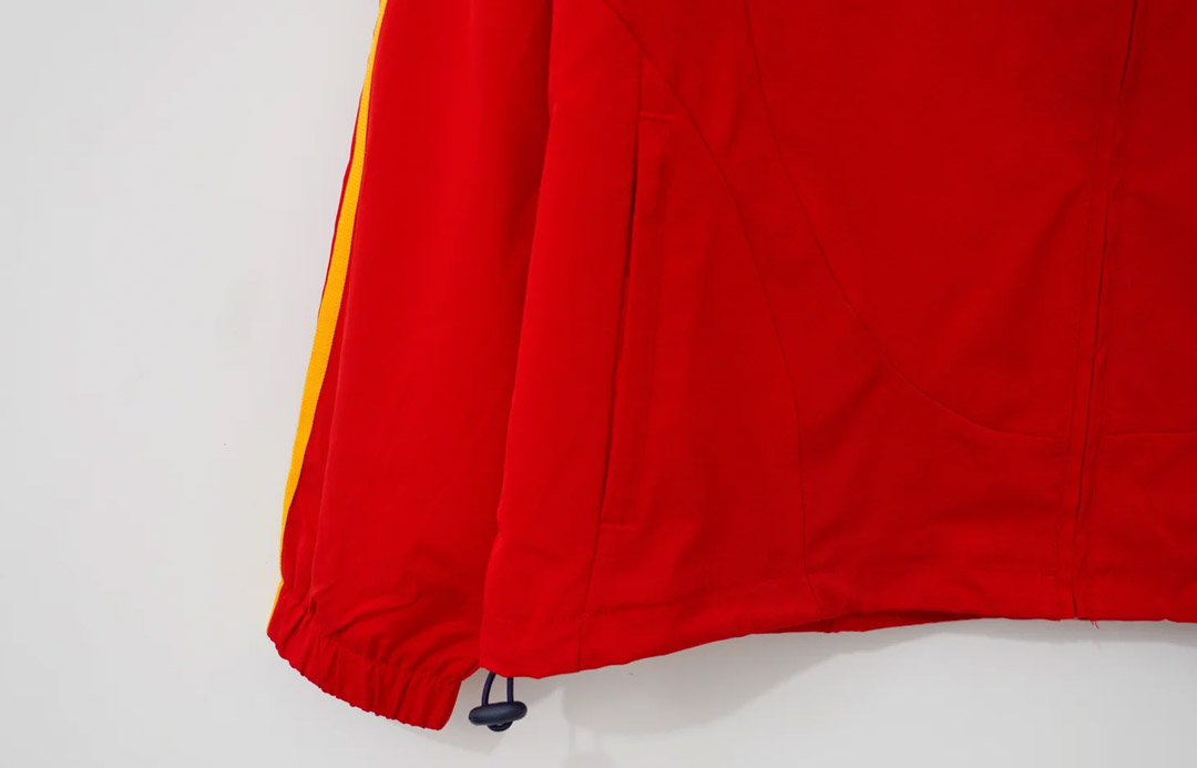Spain 2007 Red windbreaker