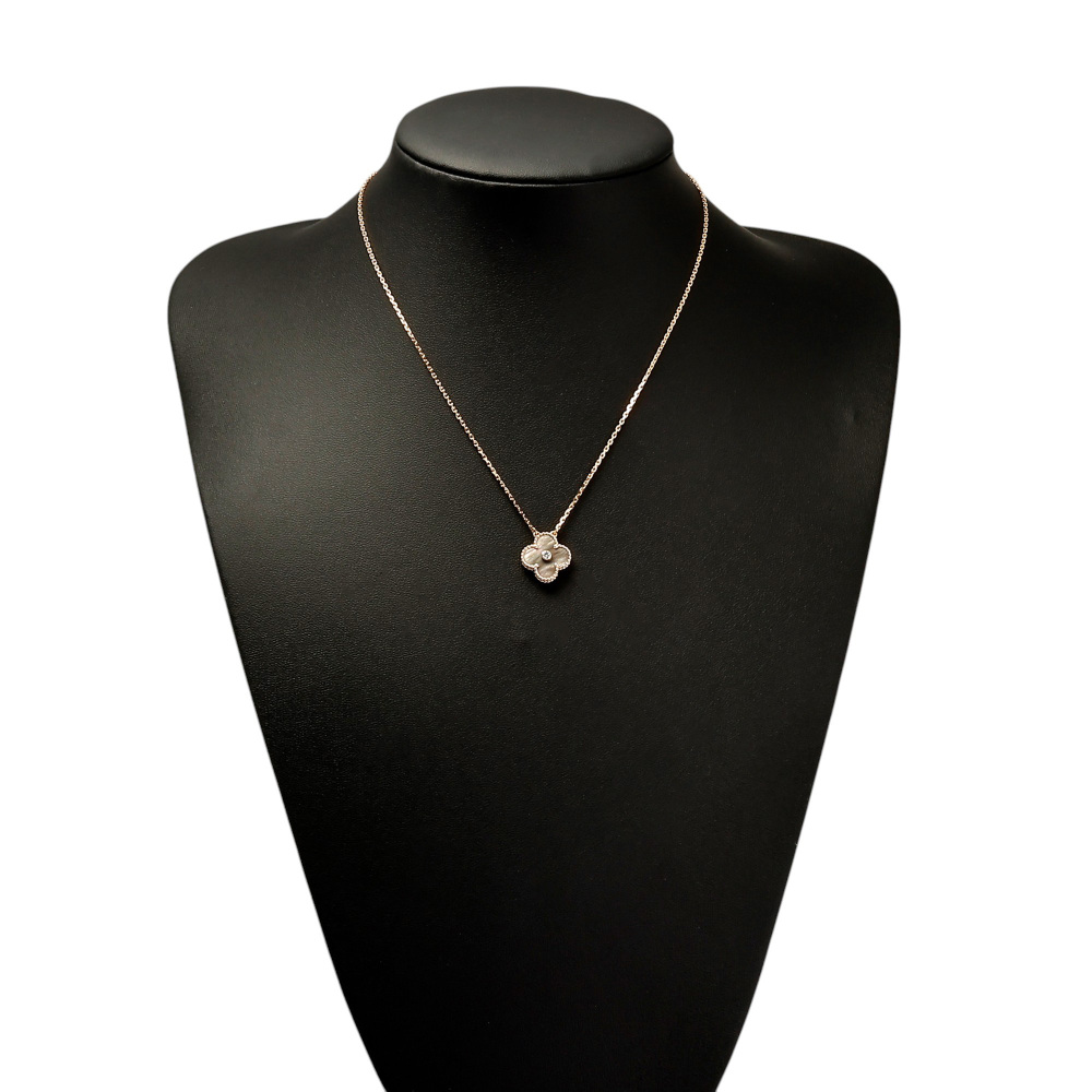 Van Cleef & Arpels Vintage Alhambra Holiday 2014 Exclusive Necklace 18K Rose Gold
