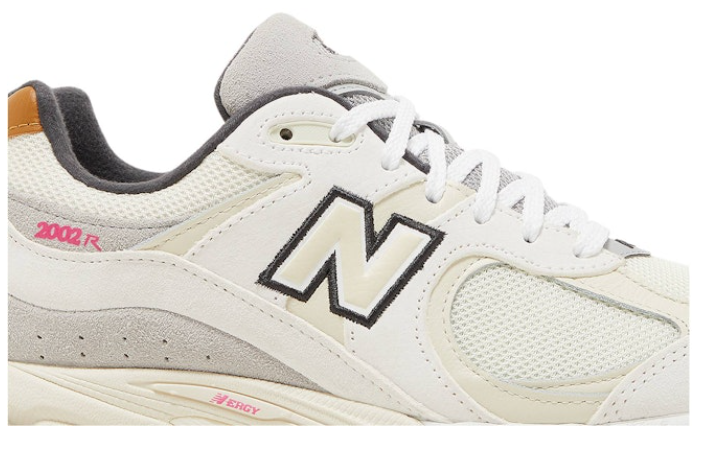 New Balance 2002R Warm Alpaca M2002RQW Casual Running Shoes
