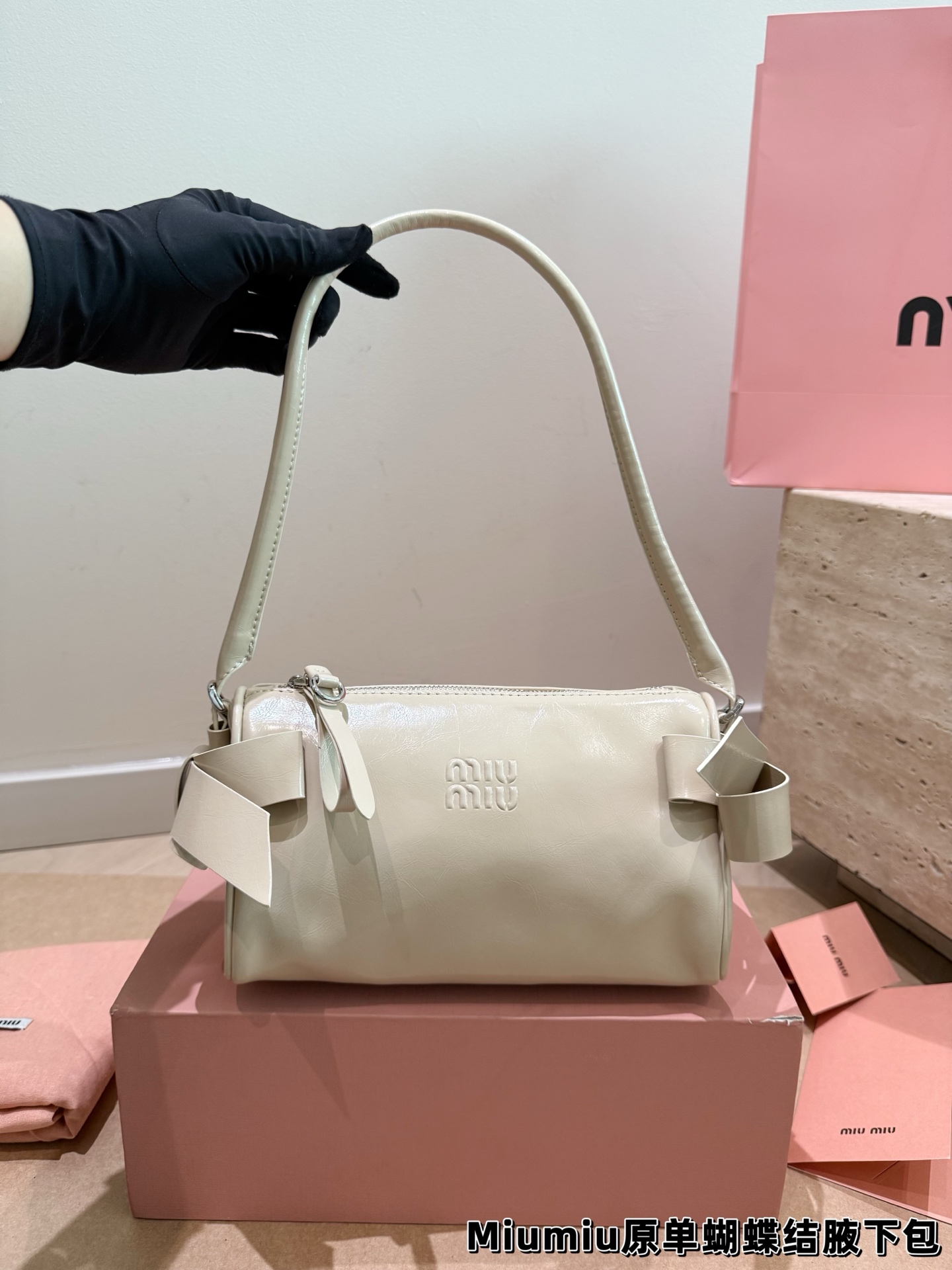 Miu Miu waxed leather bow underarm bag - cnluxepick