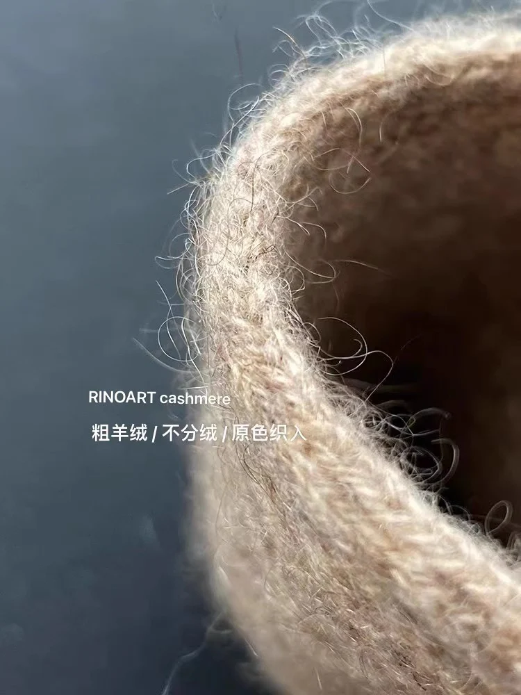 BD053 - Vintage Style Double-Sided Wool Cushion: Pig Nose Chain Design