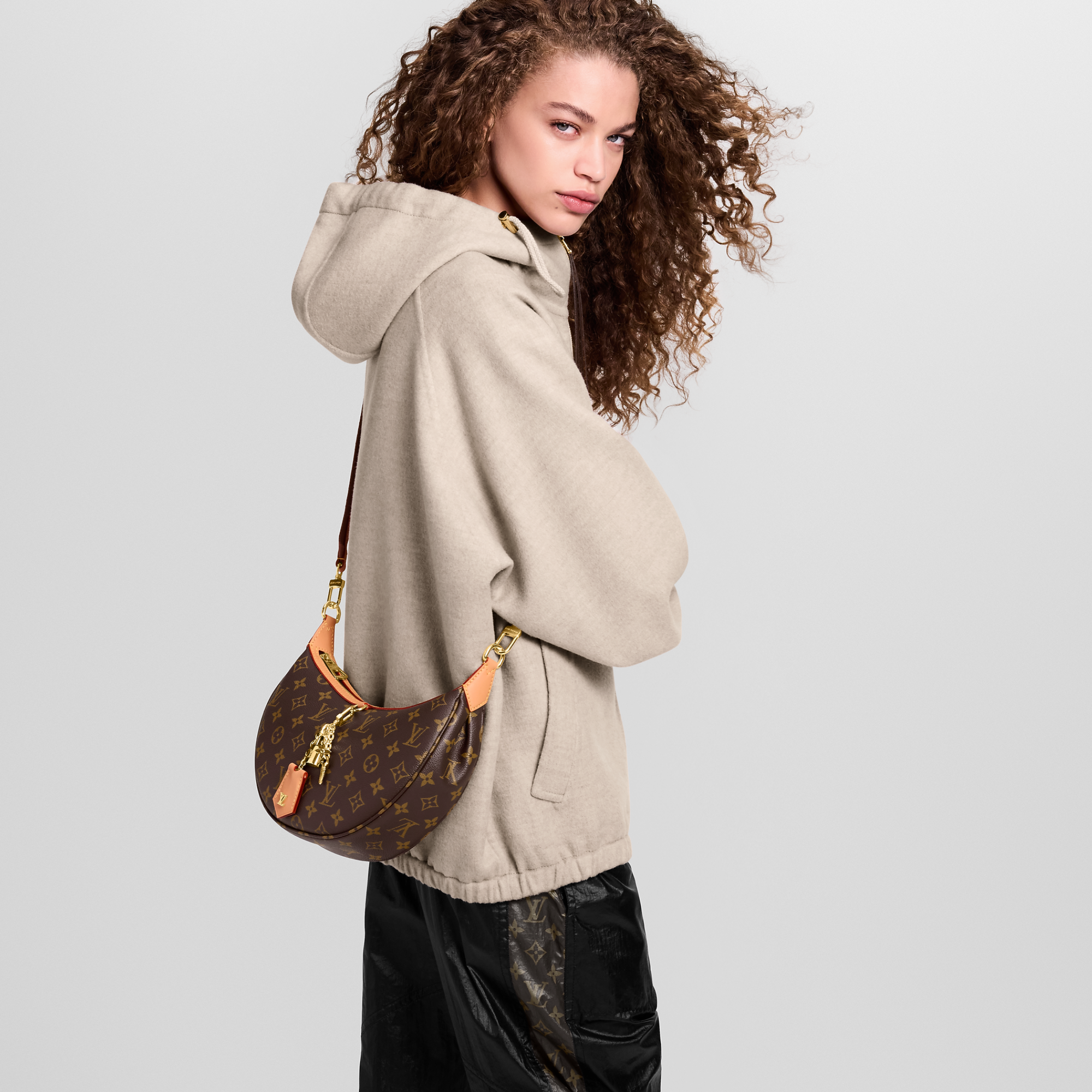 Louis Vuitton Monogram Half-Moon Shoulder Bag 28cm/11in M12939