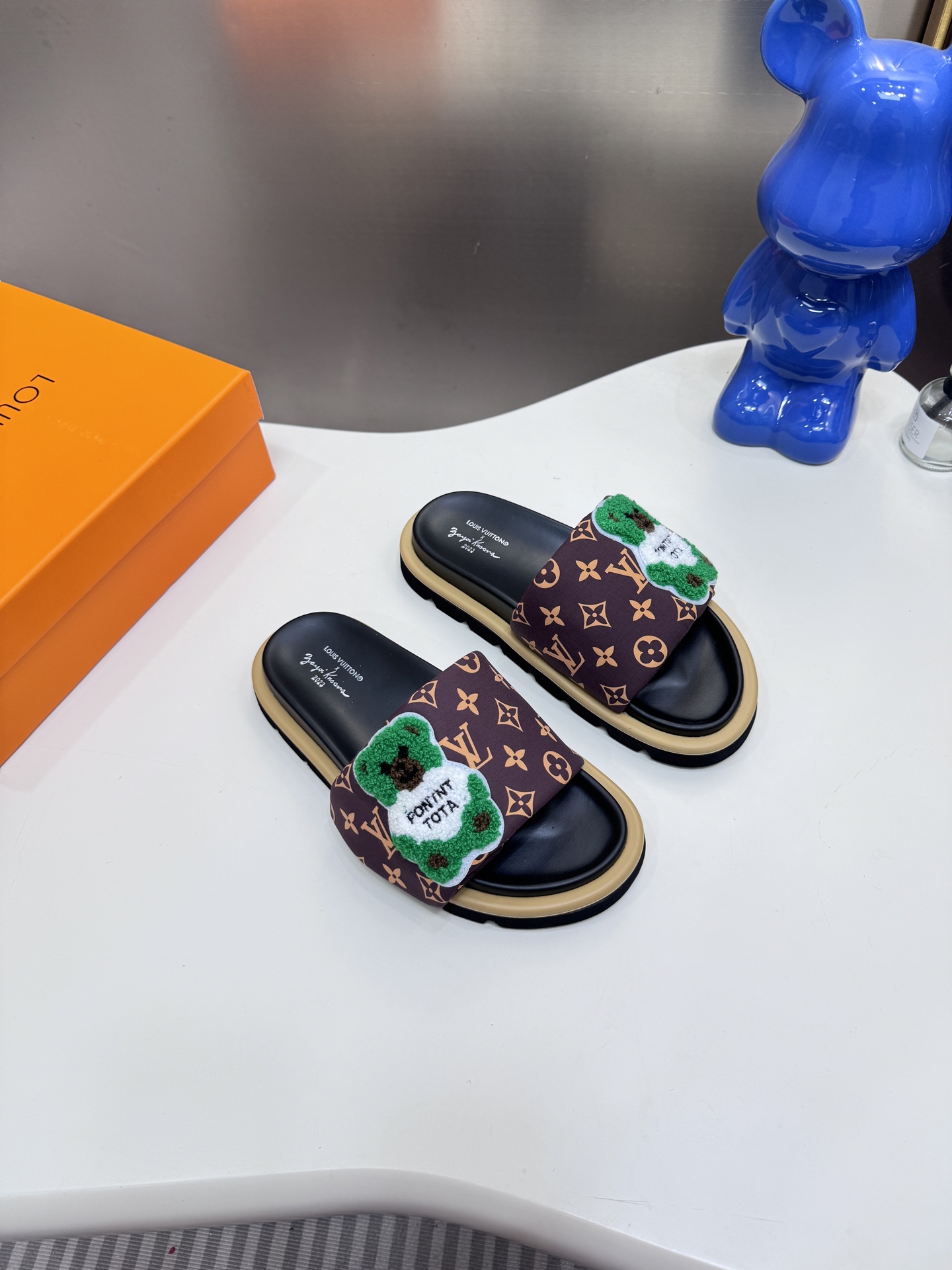 LV Velcro Slippers - cnluxepick