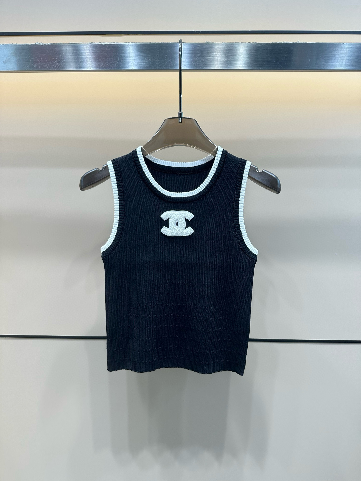 Chanel 3D Double C Knitted Vest - cnluxepick