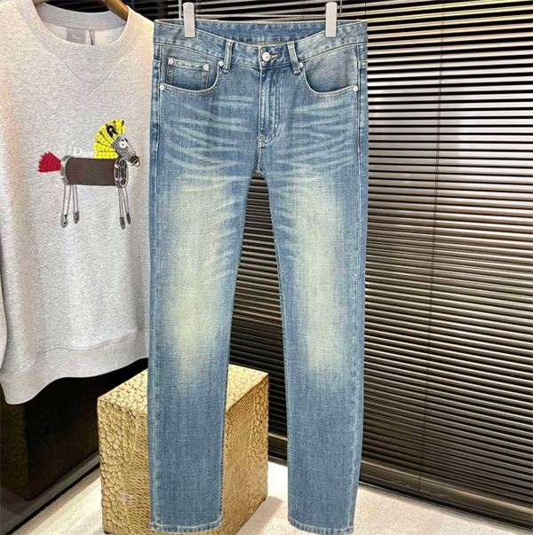 ボトムス