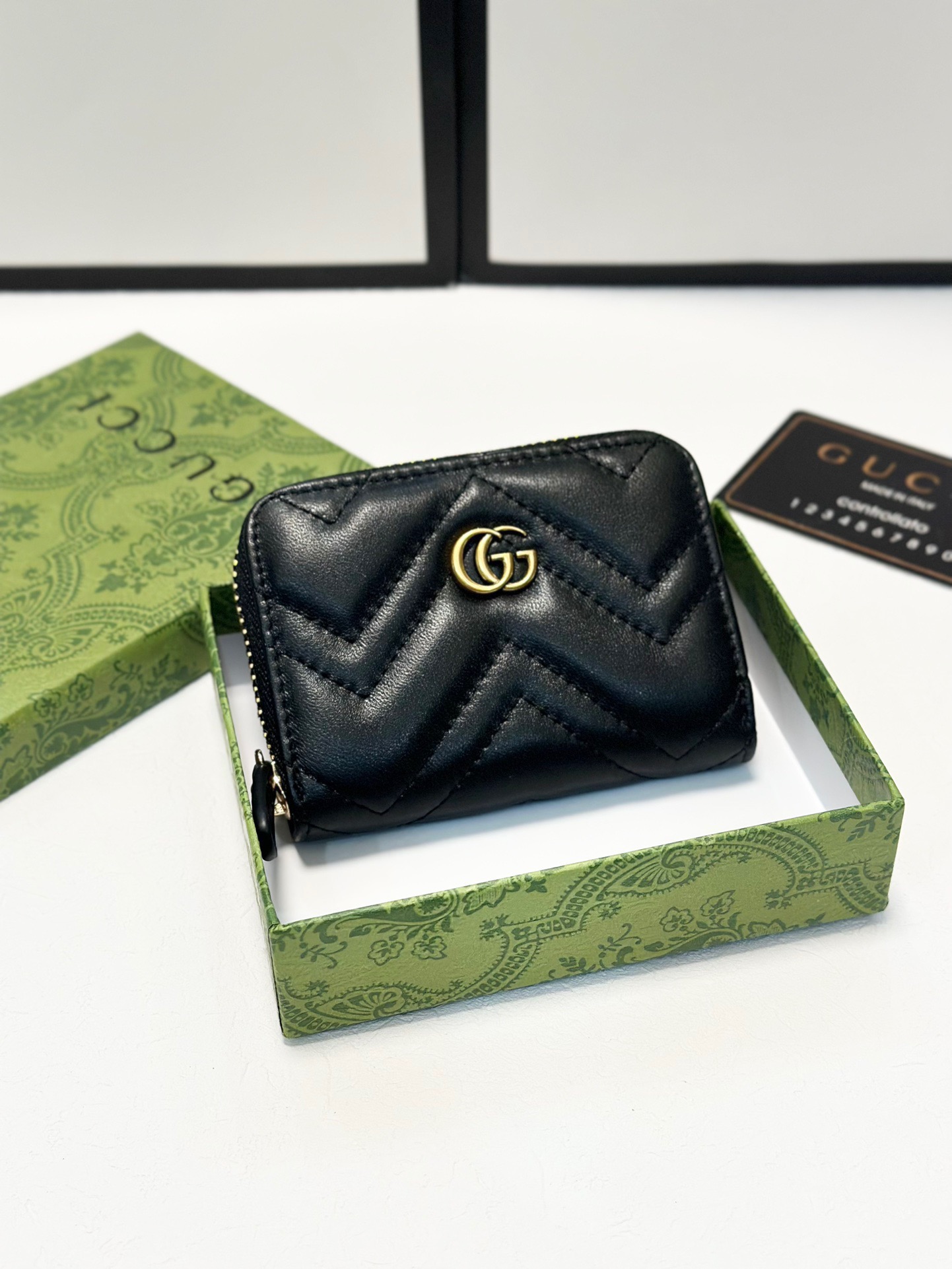 Gucci pure leather card holder - cnluxepick