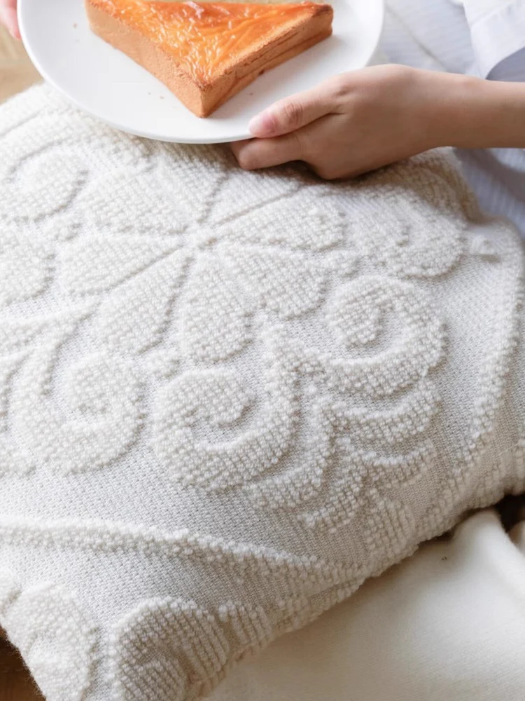 BD070 - Cire Trud@n Series Embossed Pillow: Cream, Soft, and Three-Dimensional, Ideal for Home Use