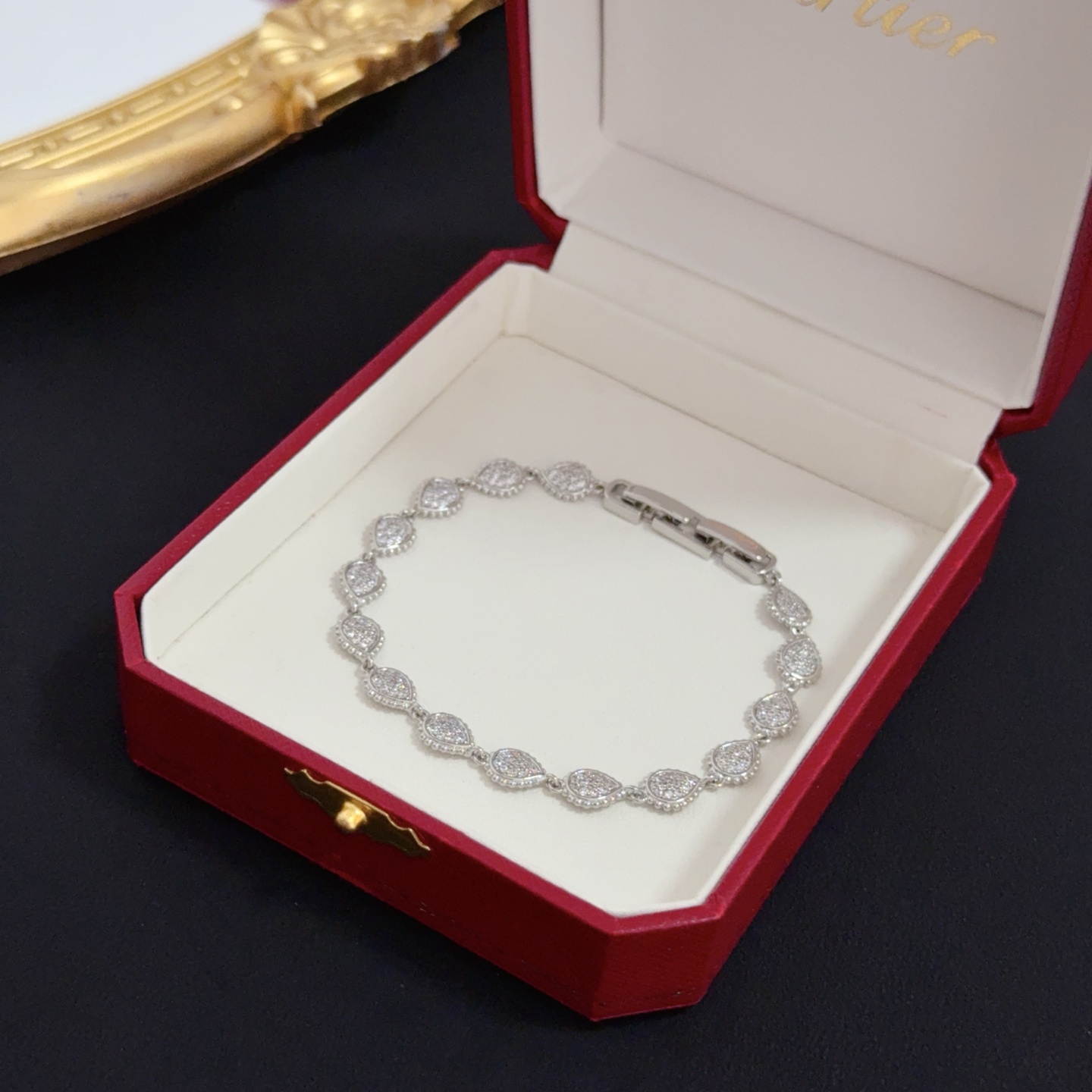 Cartier Diamond Bracelet - cnluxepick