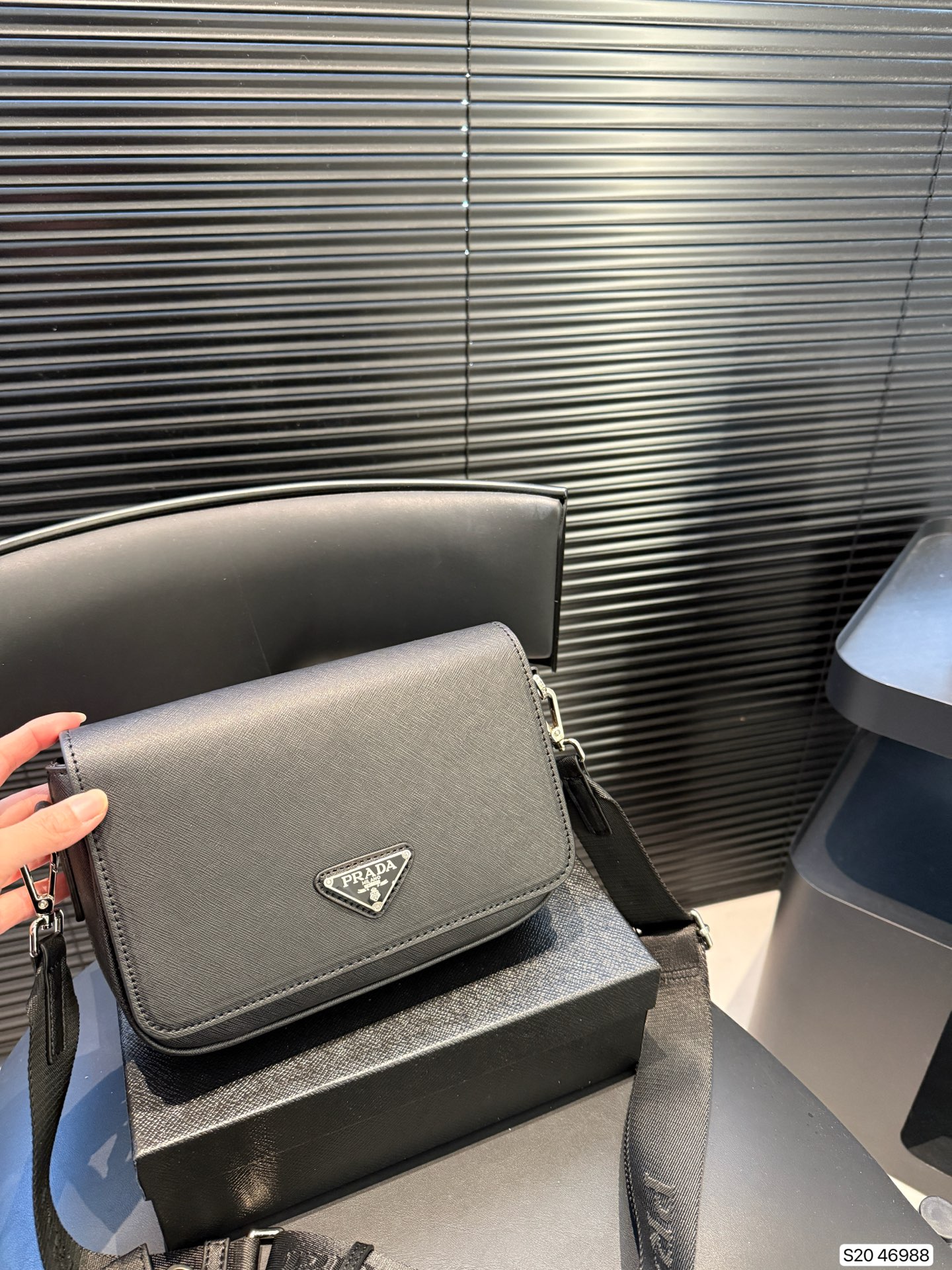 Prada 2-in-1 flap bag - cnluxepick