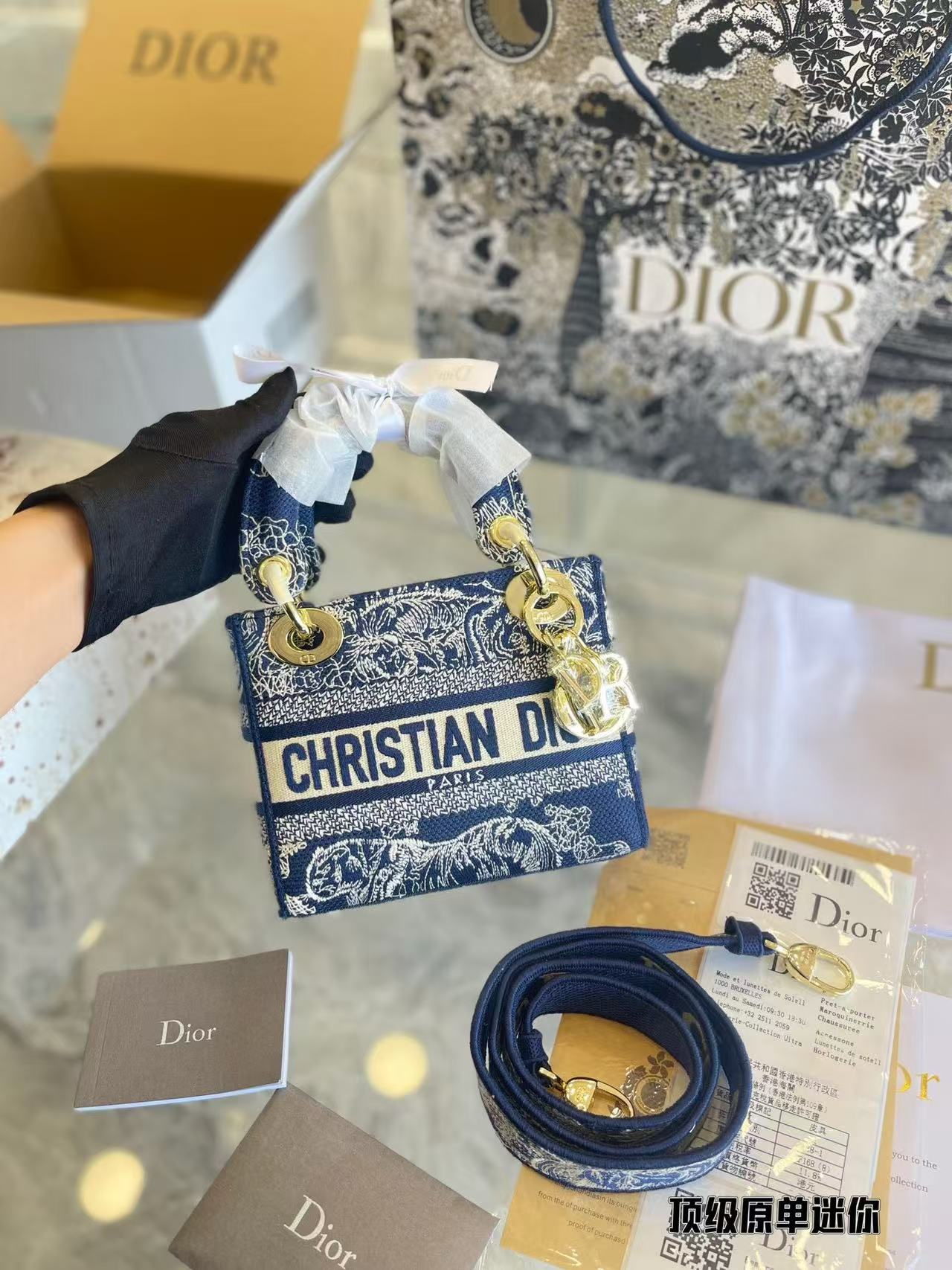 DiorLady-Life Constellation Embroidery Limited edition bag - cnluxepick
