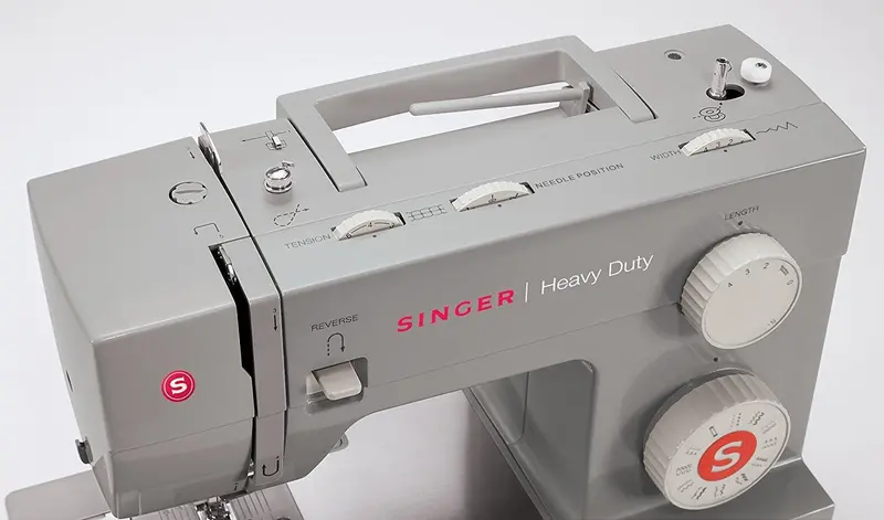 SINGER Heavy Duty 4423 Mechanical Sewing Machine – 23 Built-in Stitches