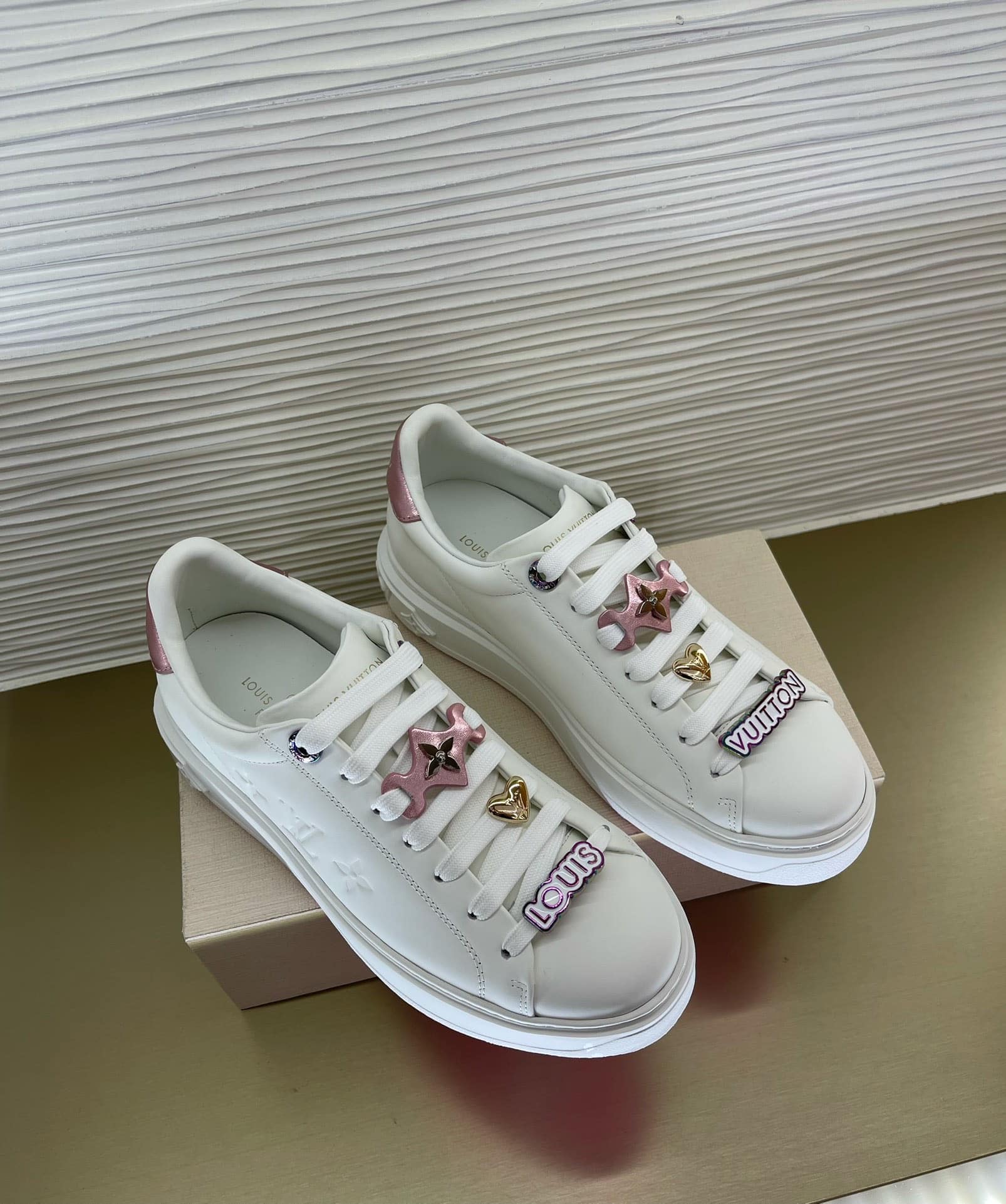 Louis Vuitton Time Out Sneakerk Light Pink 1Aadn9