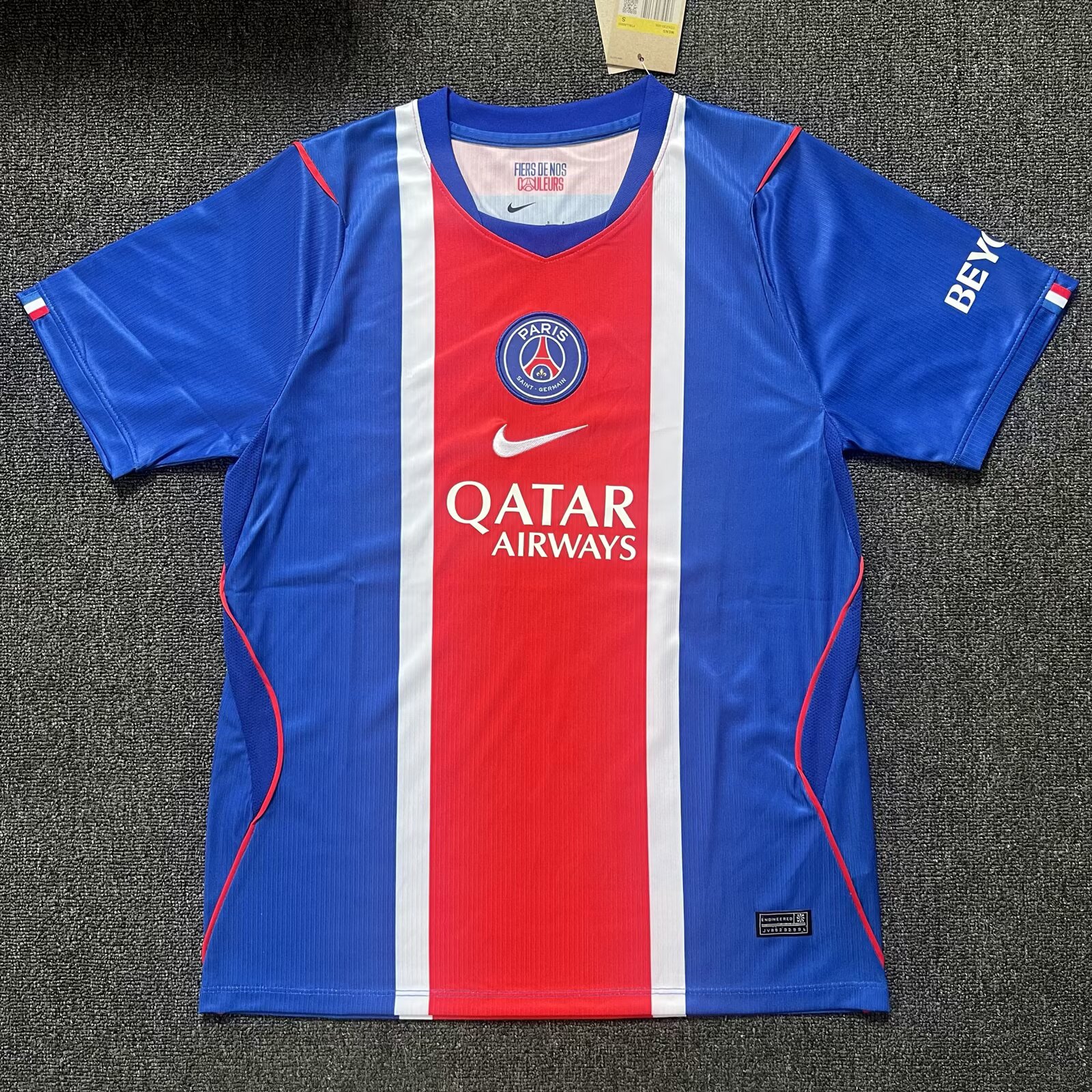 Paris Saint Germain 26-27 home game version