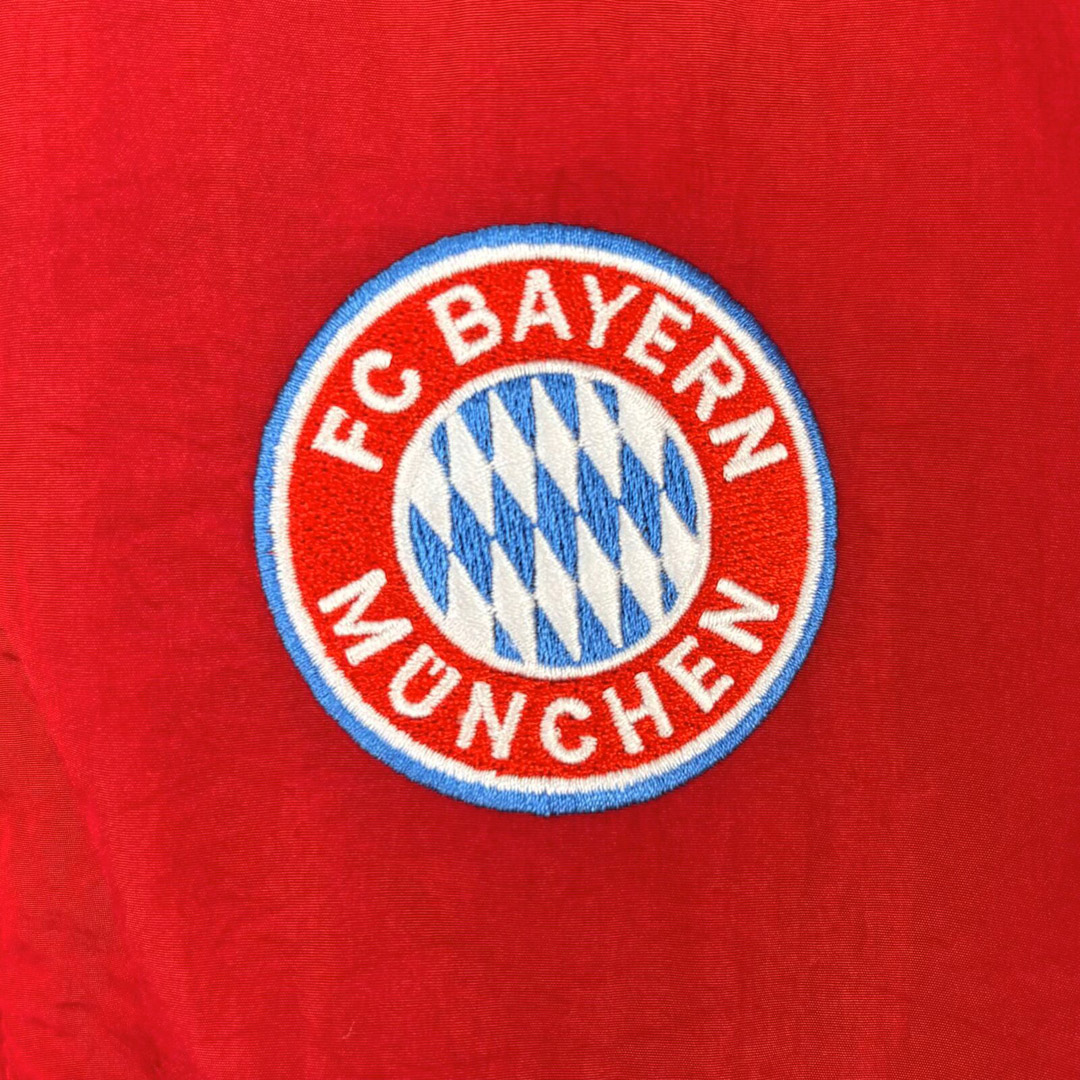 Bayer munichen Windbreaker Red