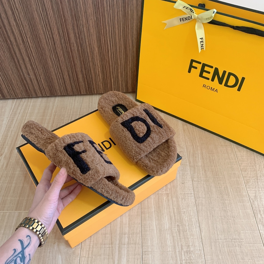 Fendi Fleece Slippers Brown
