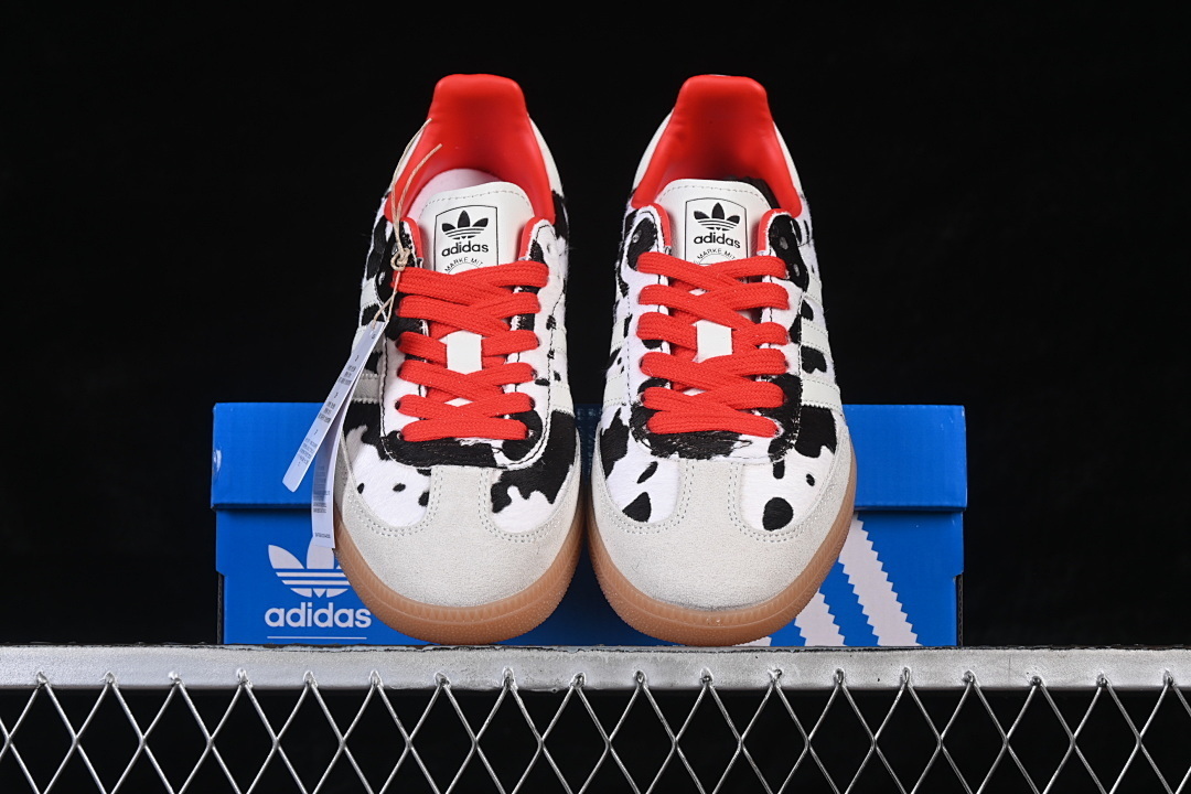 Adidas Clover Casual Board Shoes Black/White/Red KI6956