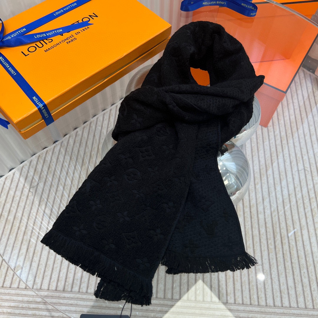 Louis Vuitton Monogram Classic Black Scarf For Women 180cm