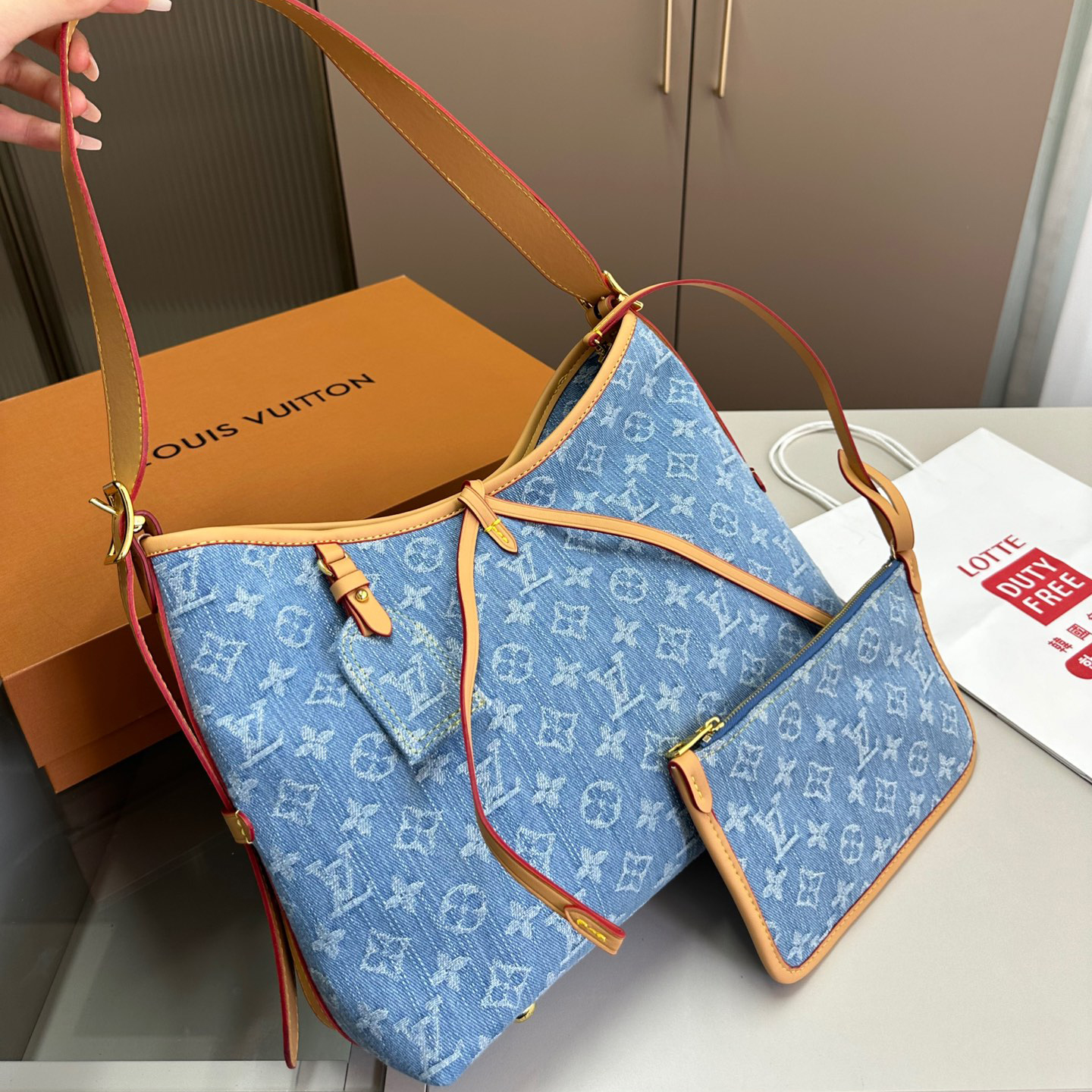 Louis Vuitton's new denim Carry all bag - cnluxepick