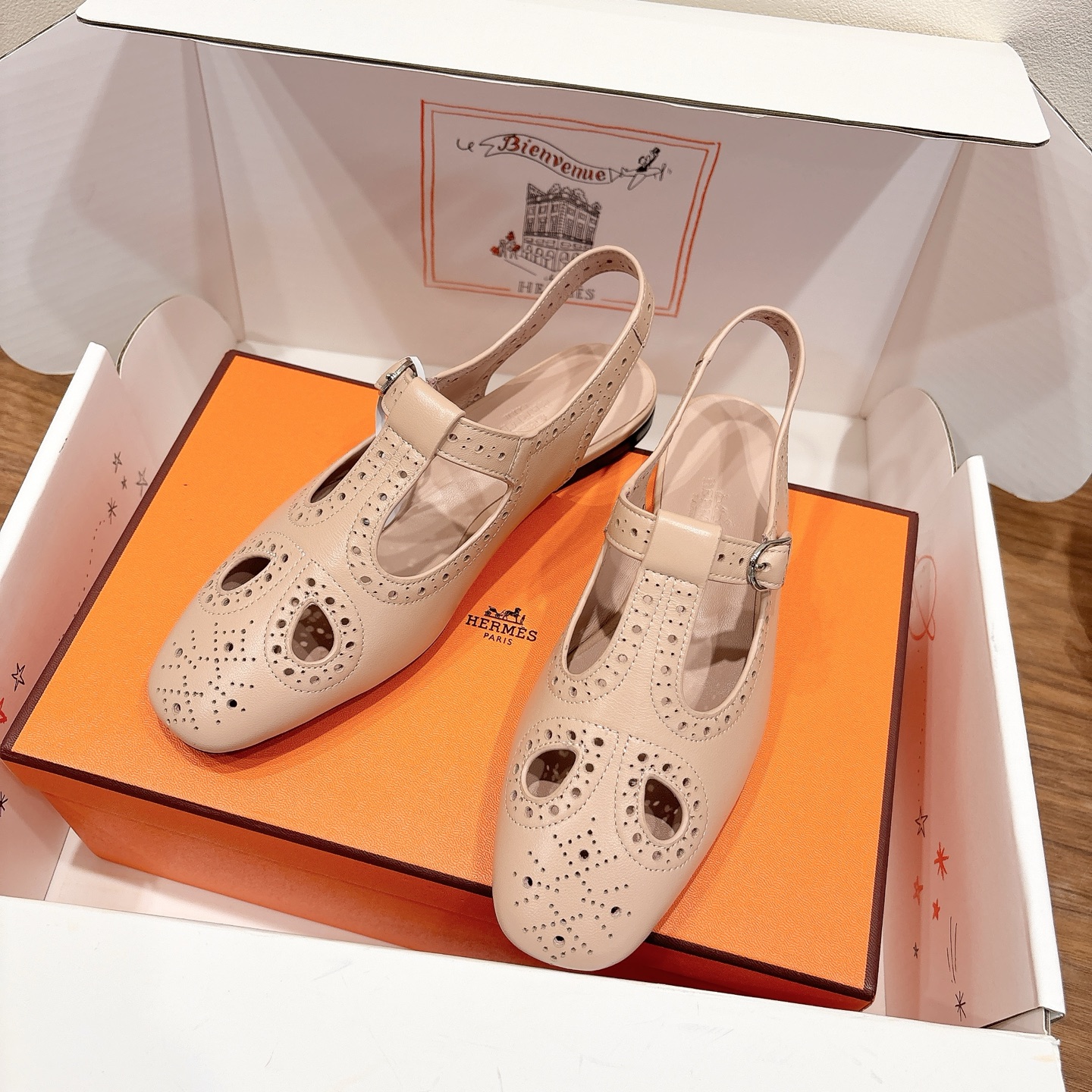 Hermès hollow flat sandals - cnluxepick