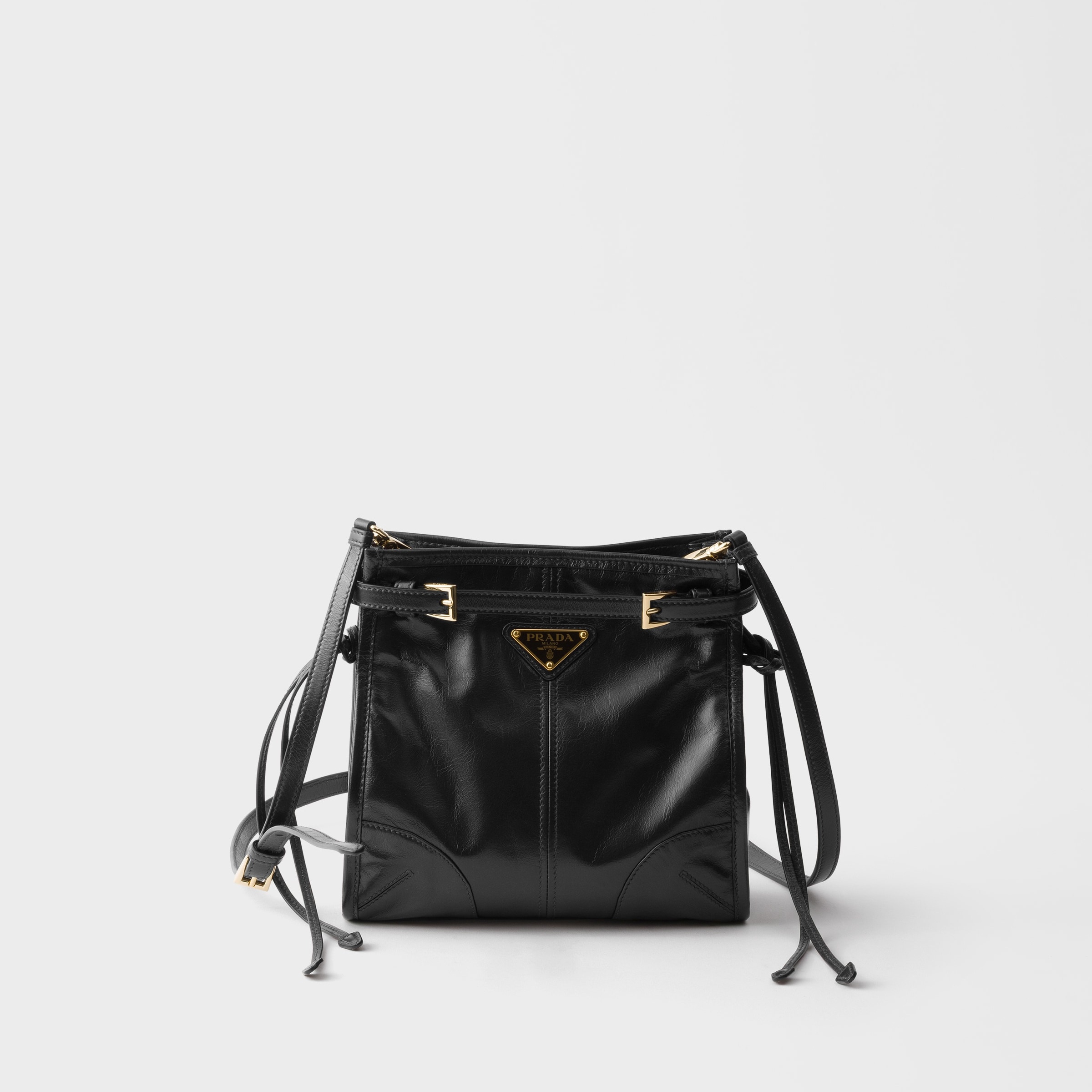 BAG(20 x 19.5  x 7 CM)