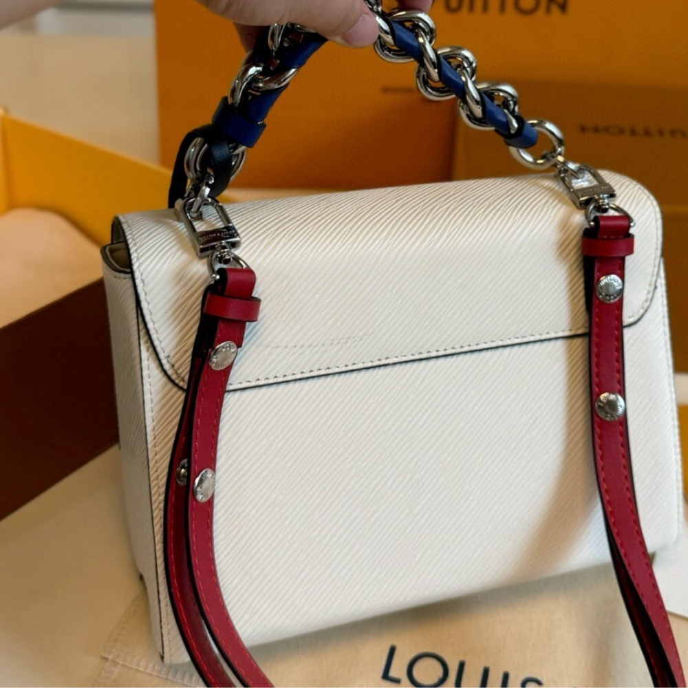 Louis Vuitton Twist MM White 9.1 Inches