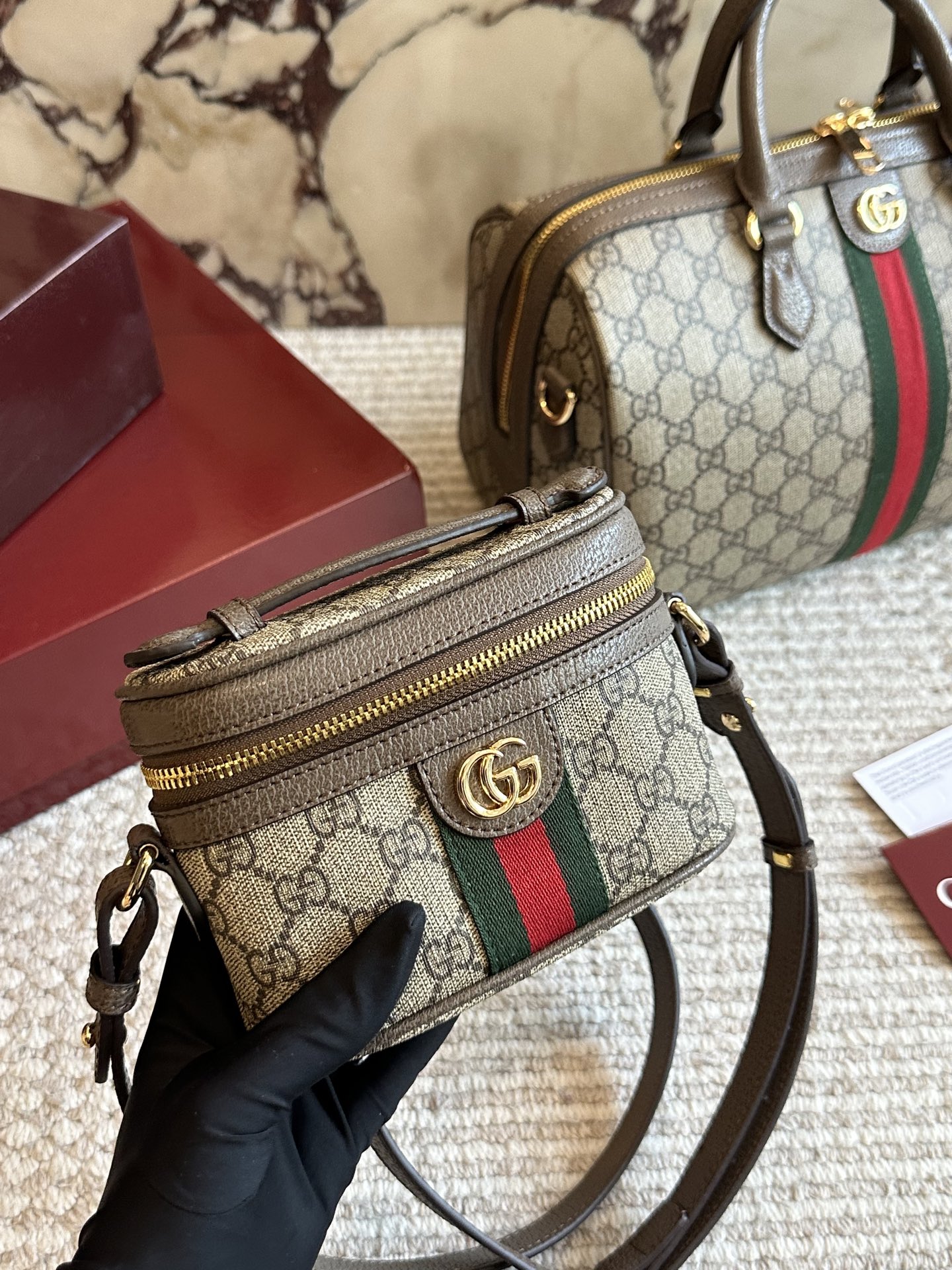 GUCCI Retro Mini Crossbody Bag - cnluxepick