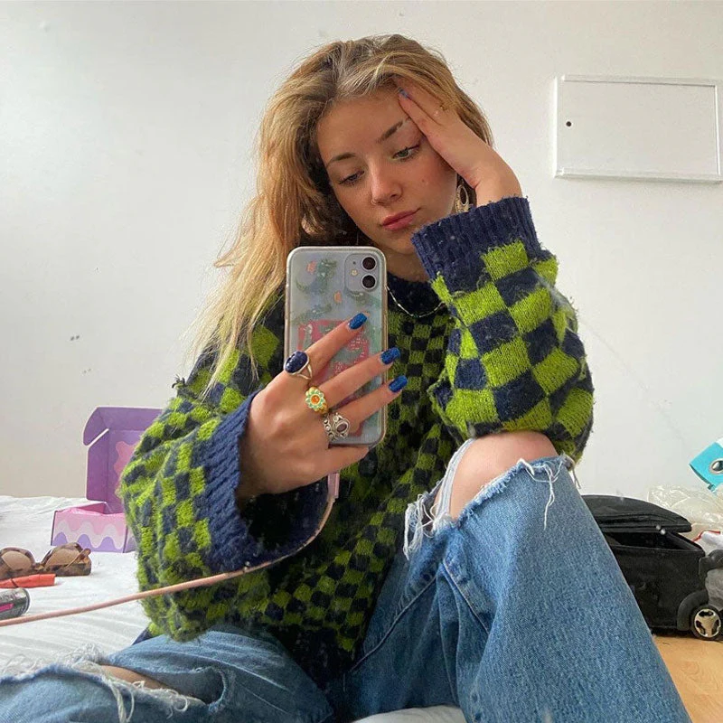 Checkerboard Knit Crop SweaterClistos