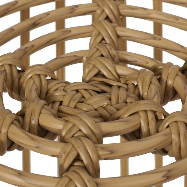 Side Table with a Simple Yet Outstanding Cage Design 20.25