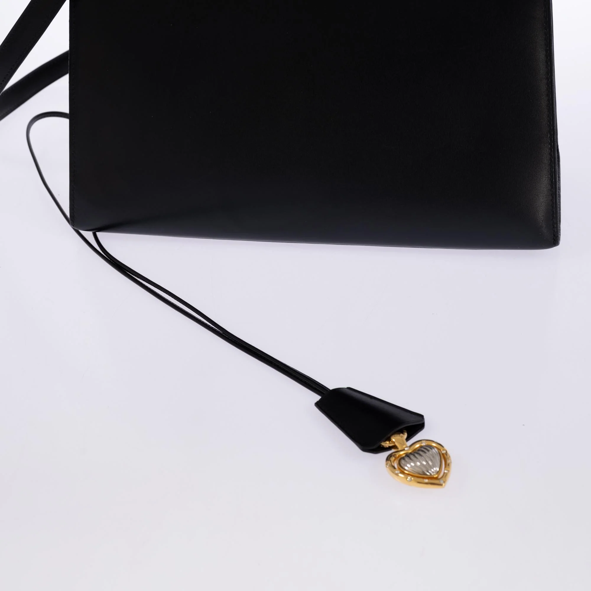 Hermès Kelly 28 Sellier Noir Box Calf Gold Hardware